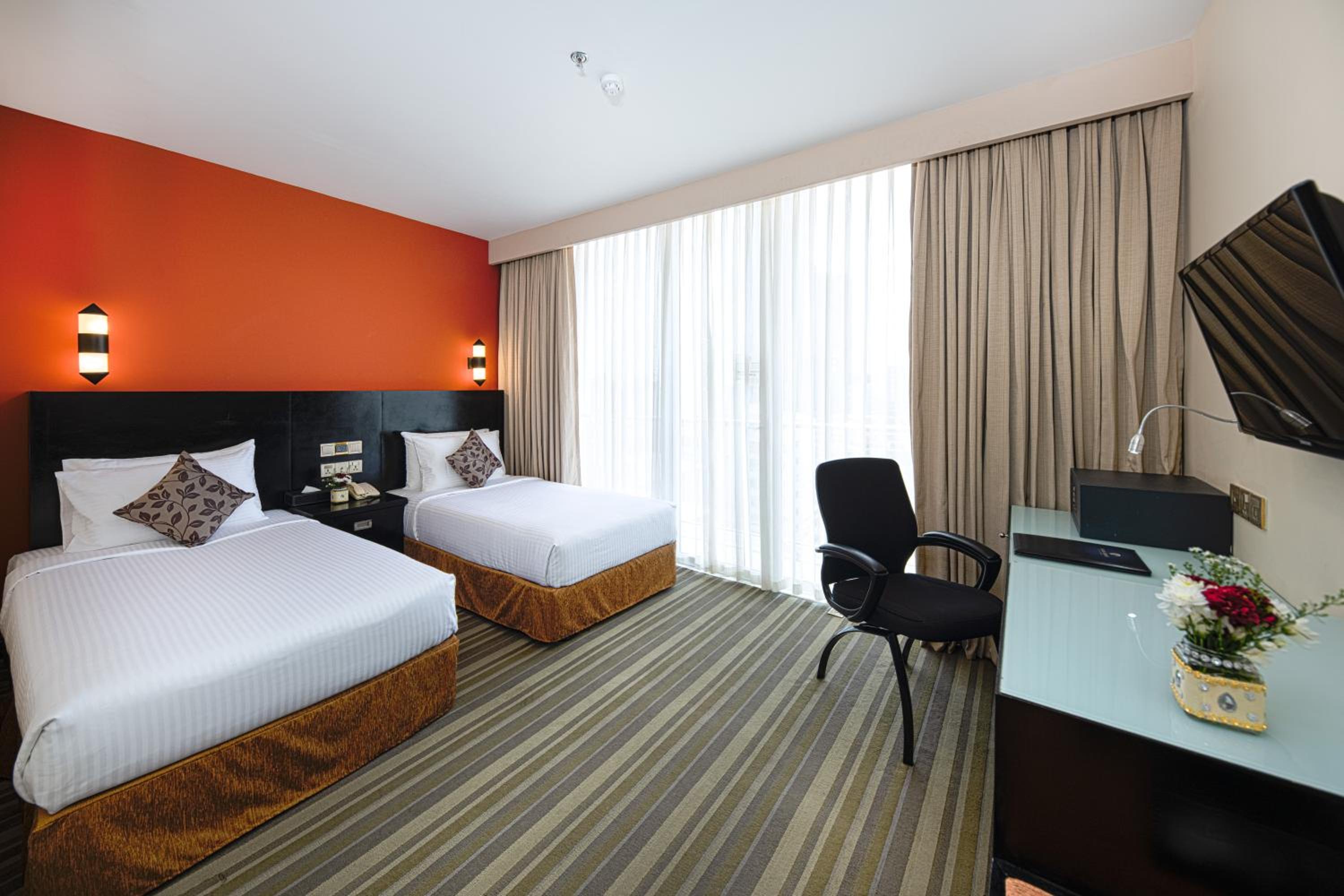 Deluxe Twin Room with Balcony