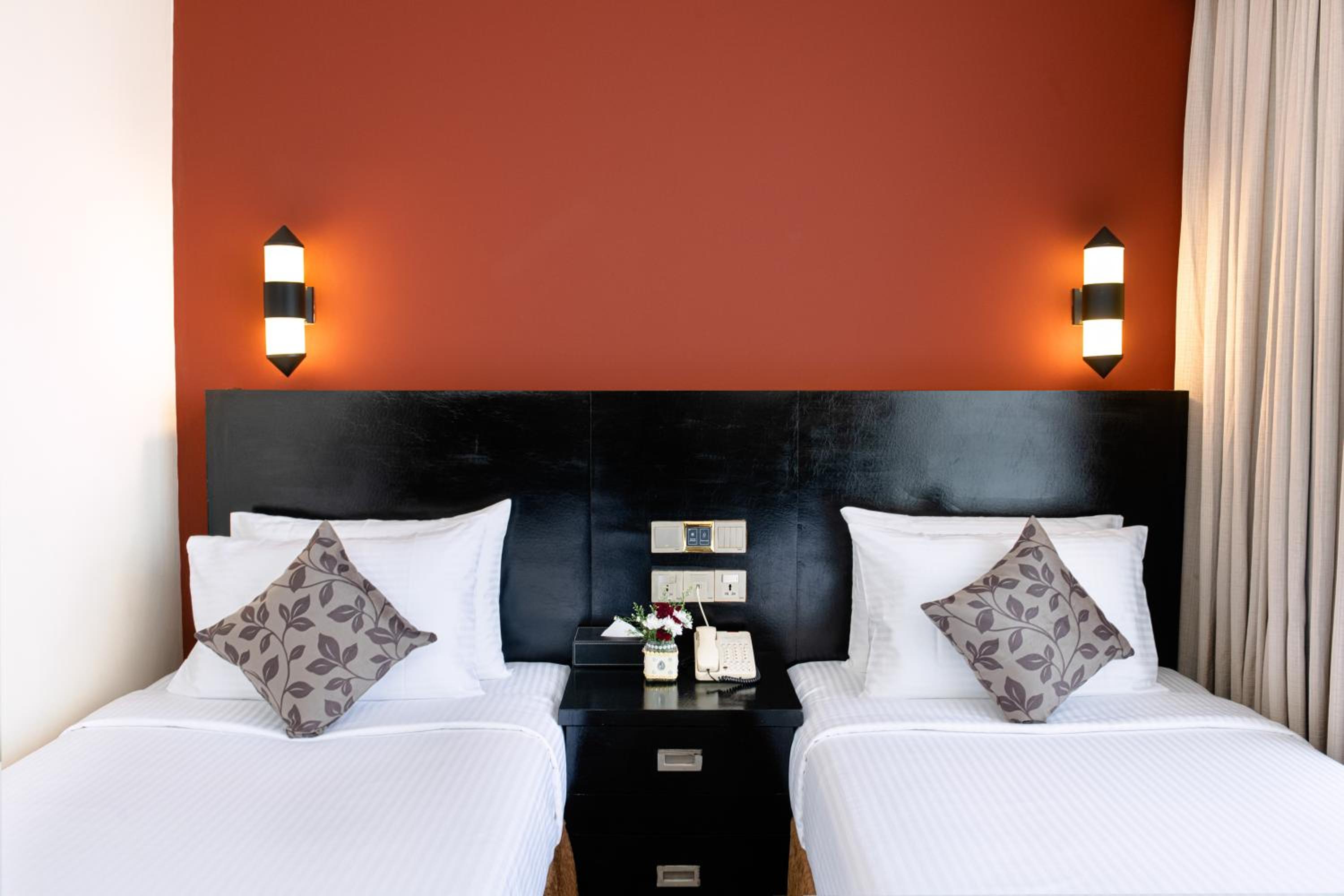 Superior Twin Room with Balcony photo 3