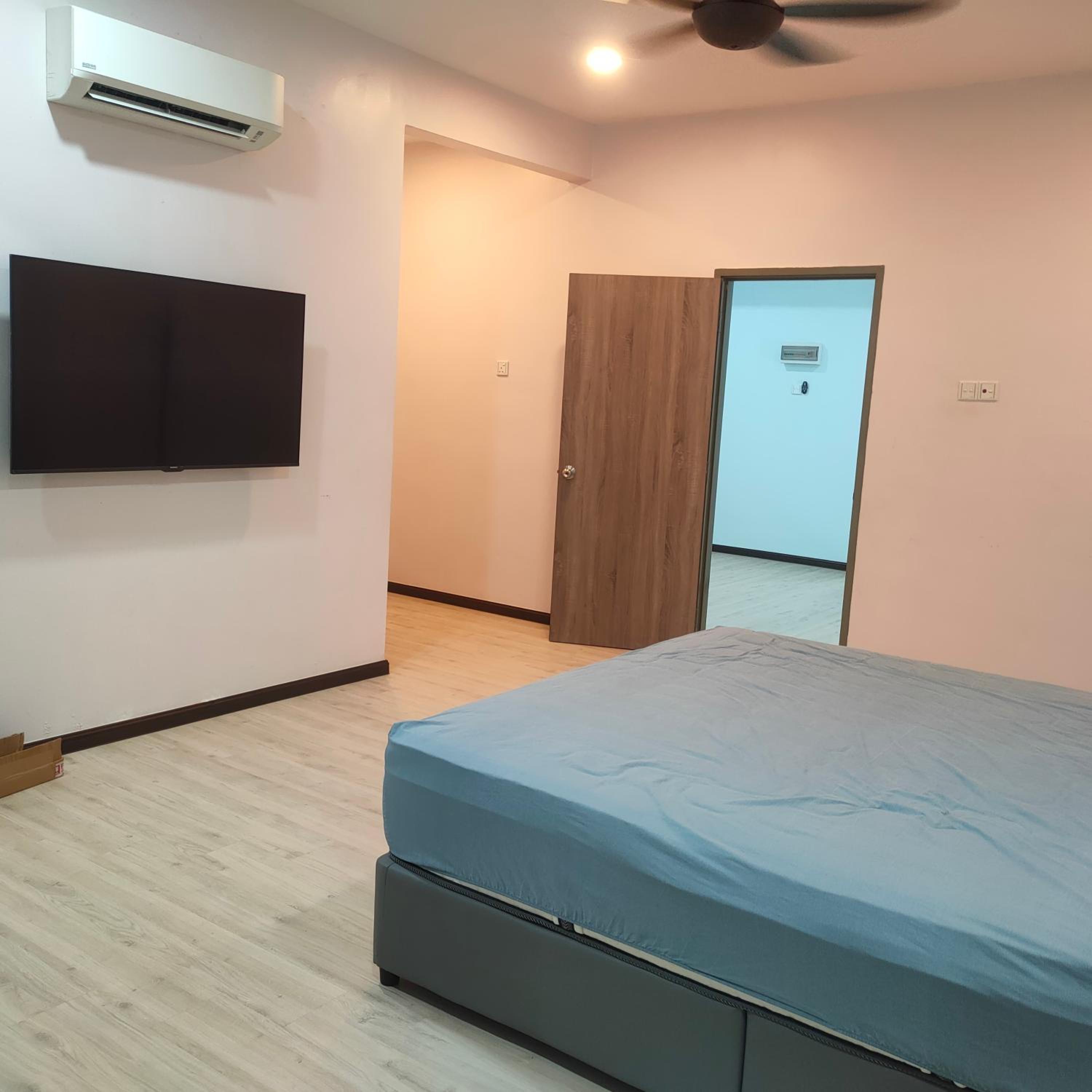 Three-Bedroom House photo 1