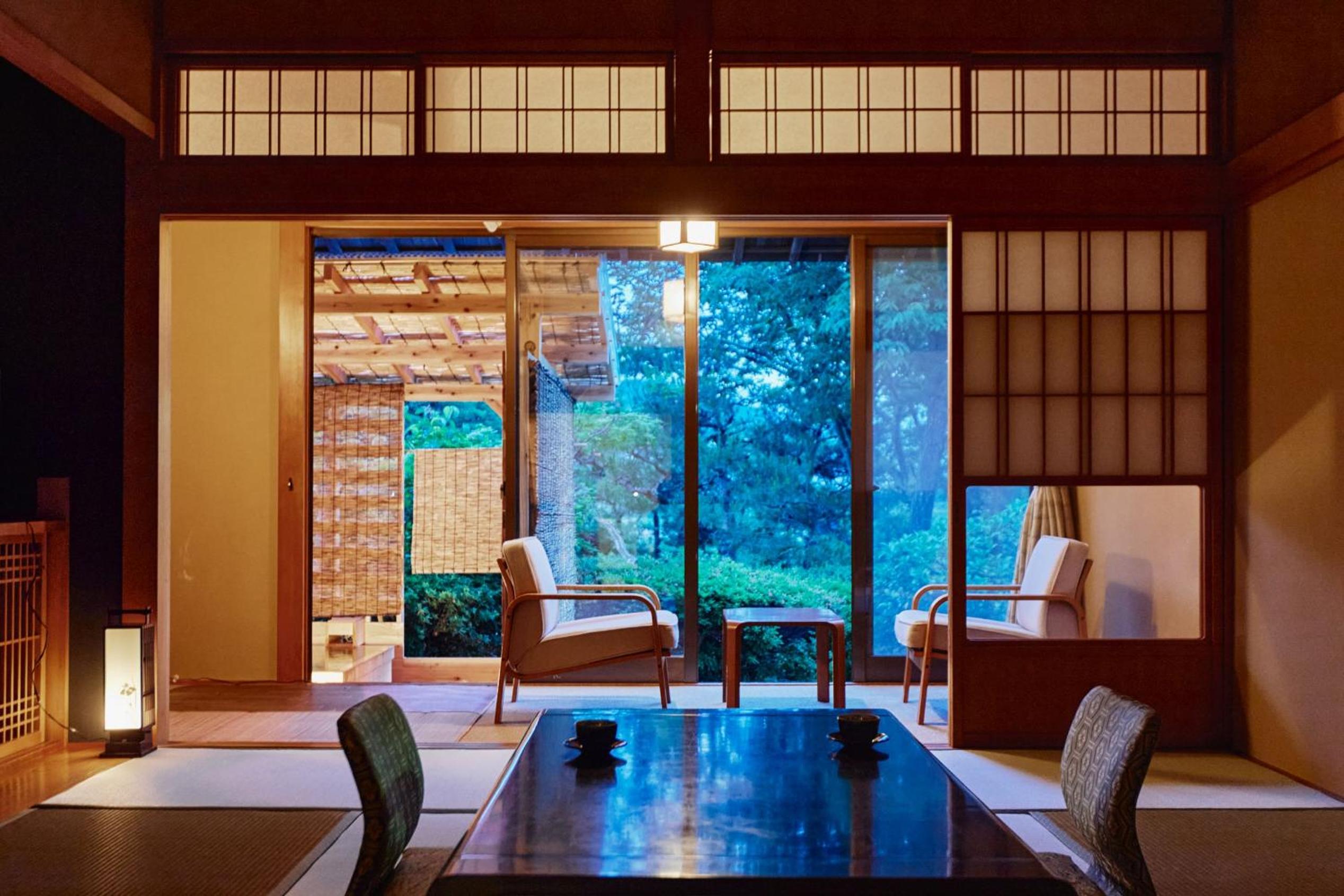 Japanese-Style Suite Room with Bed & Open Air Bath photo 3