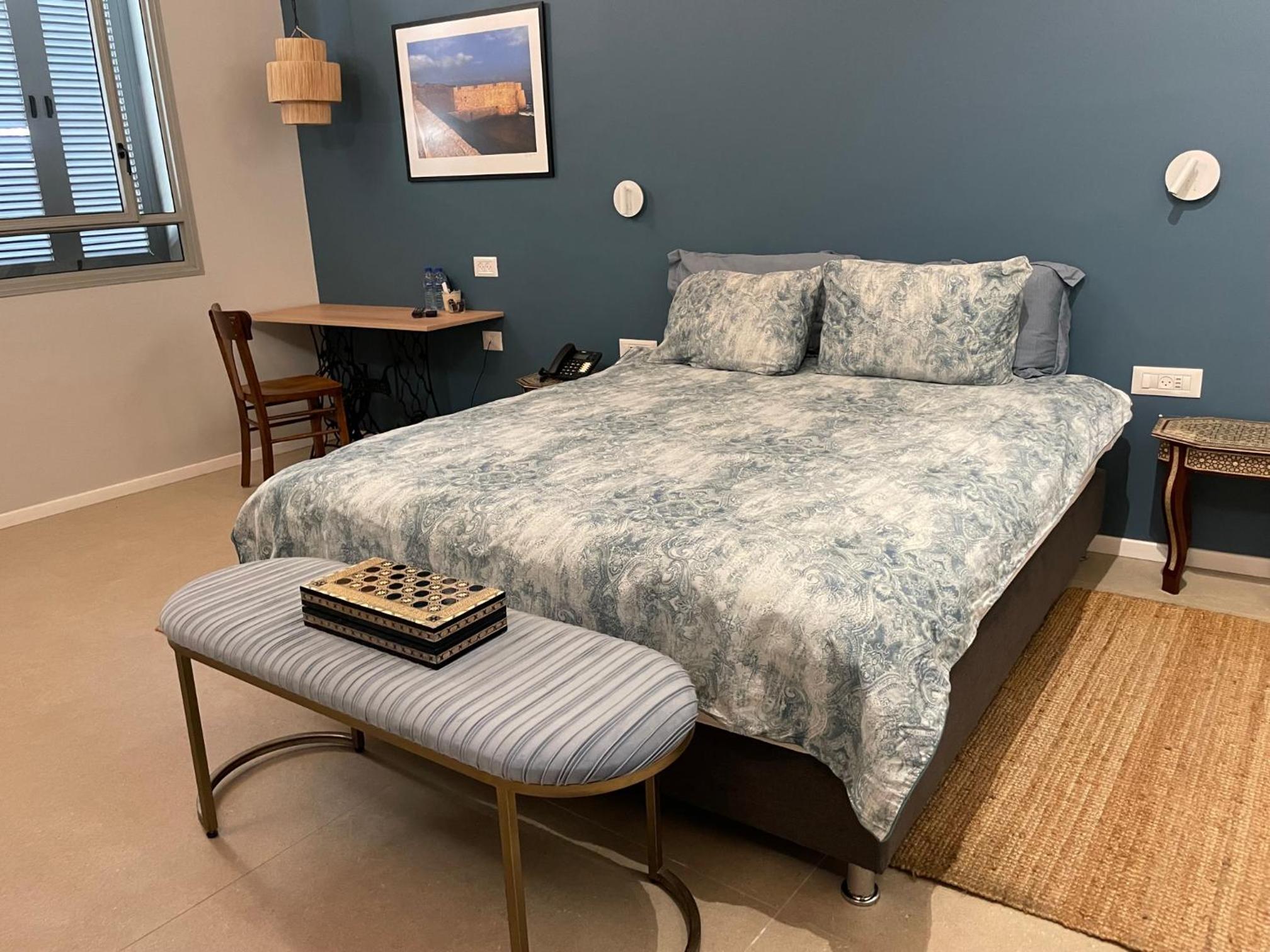 Deluxe Queen Room - Photo 18