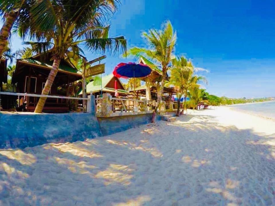 Bungalow - Beach Front photo 2