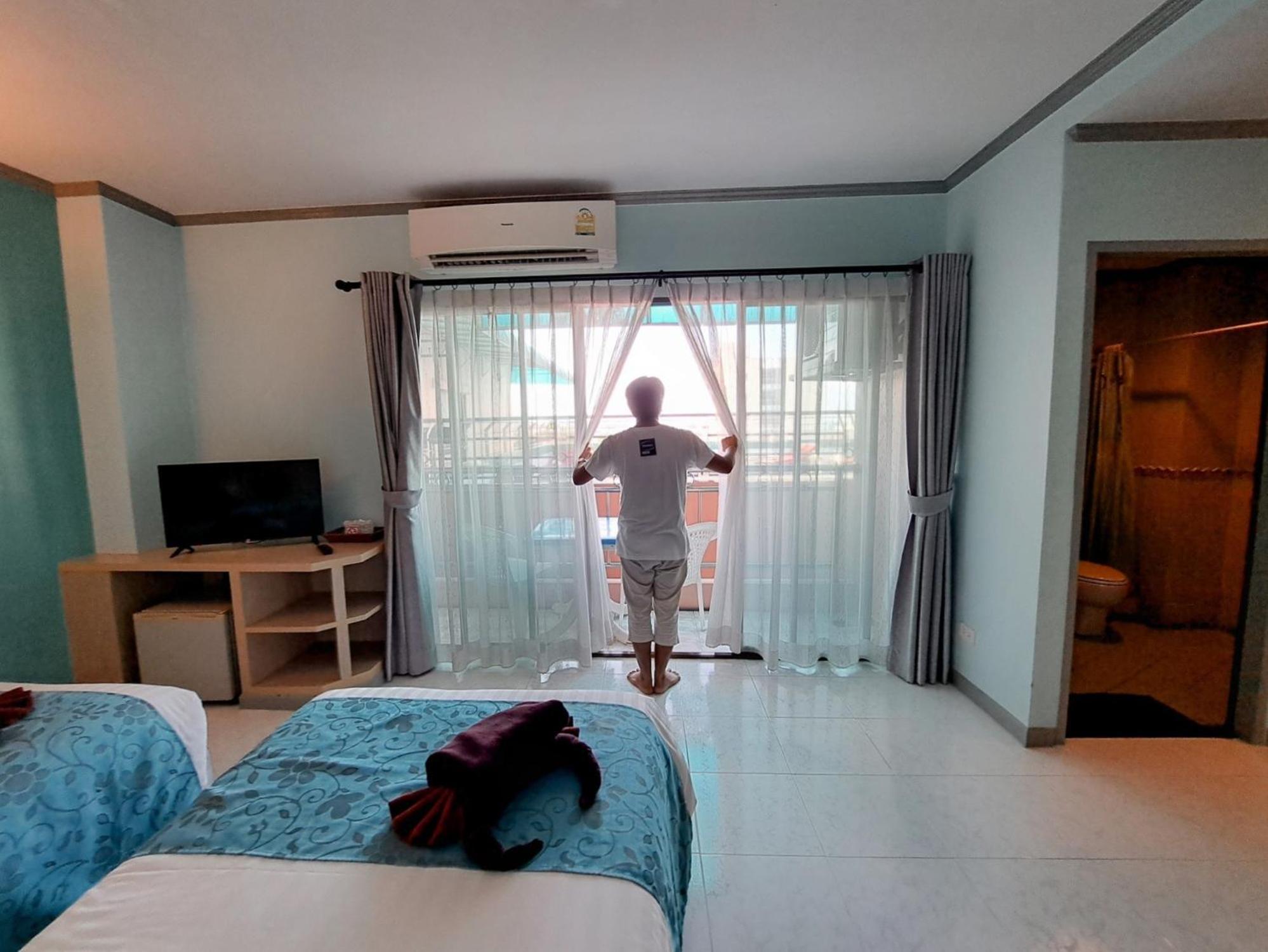 Deluxe Twin Room - Photo 4