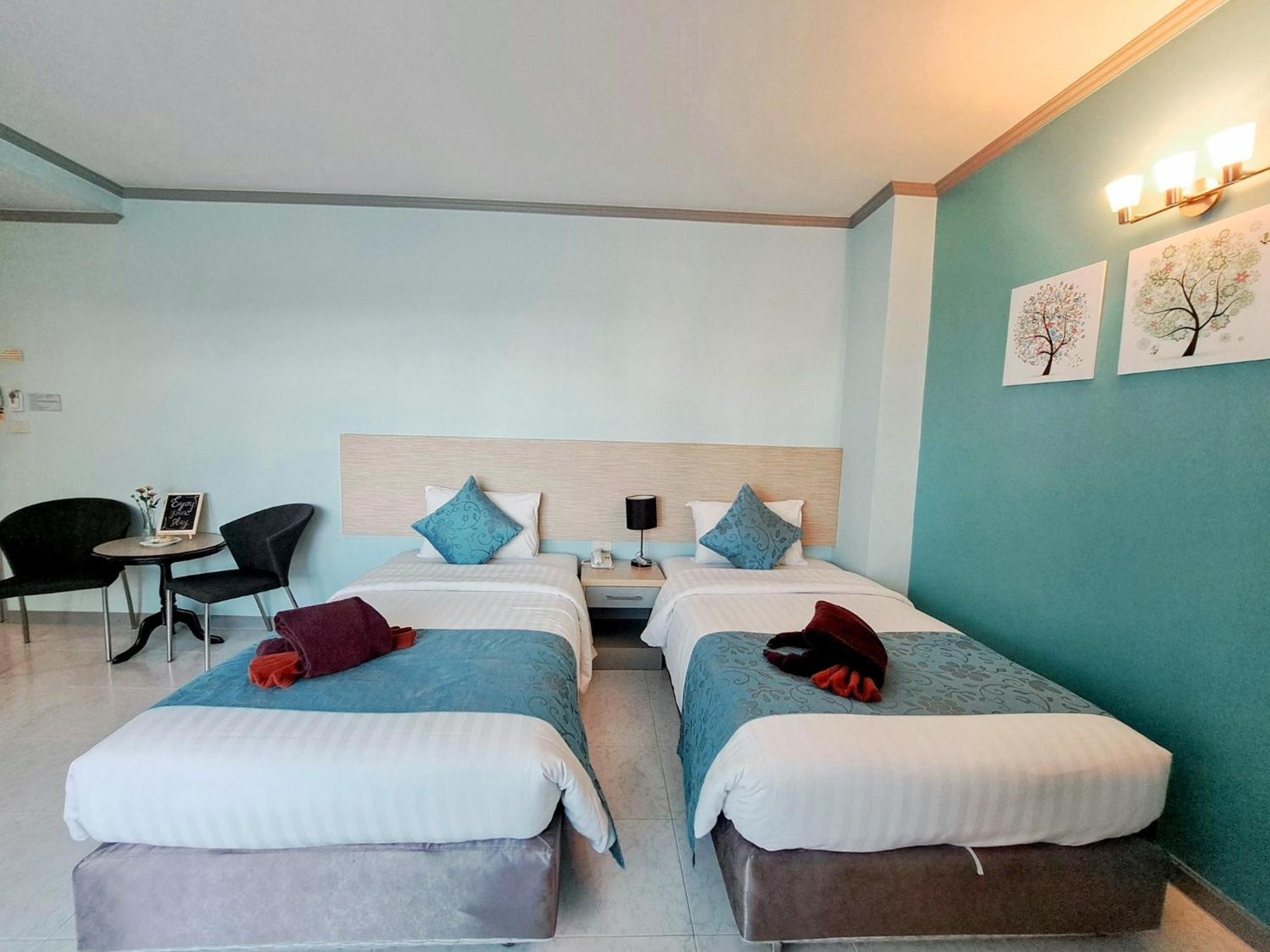 Deluxe Twin Room - Photo 7