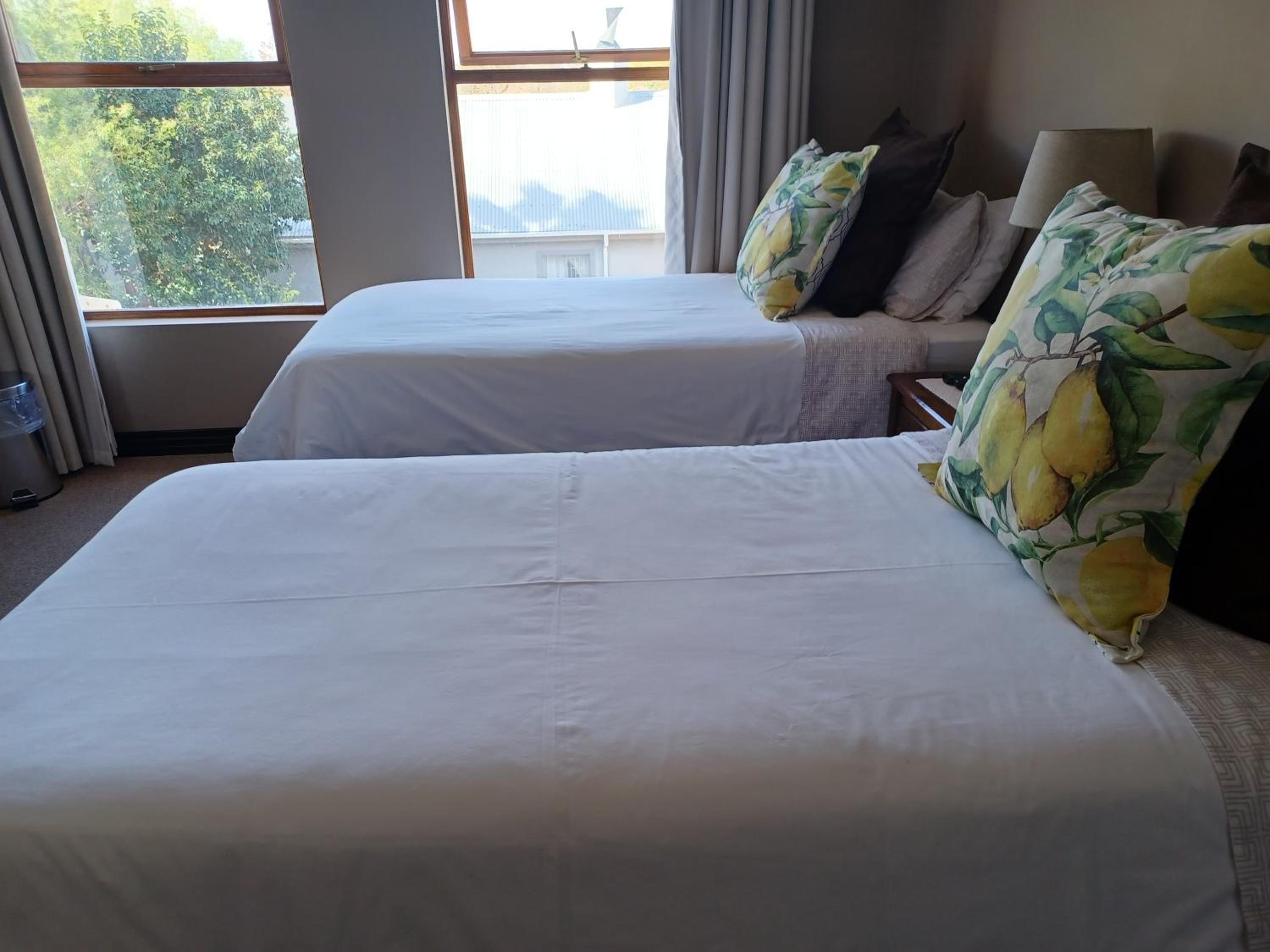 Standard Twin Room photo 1