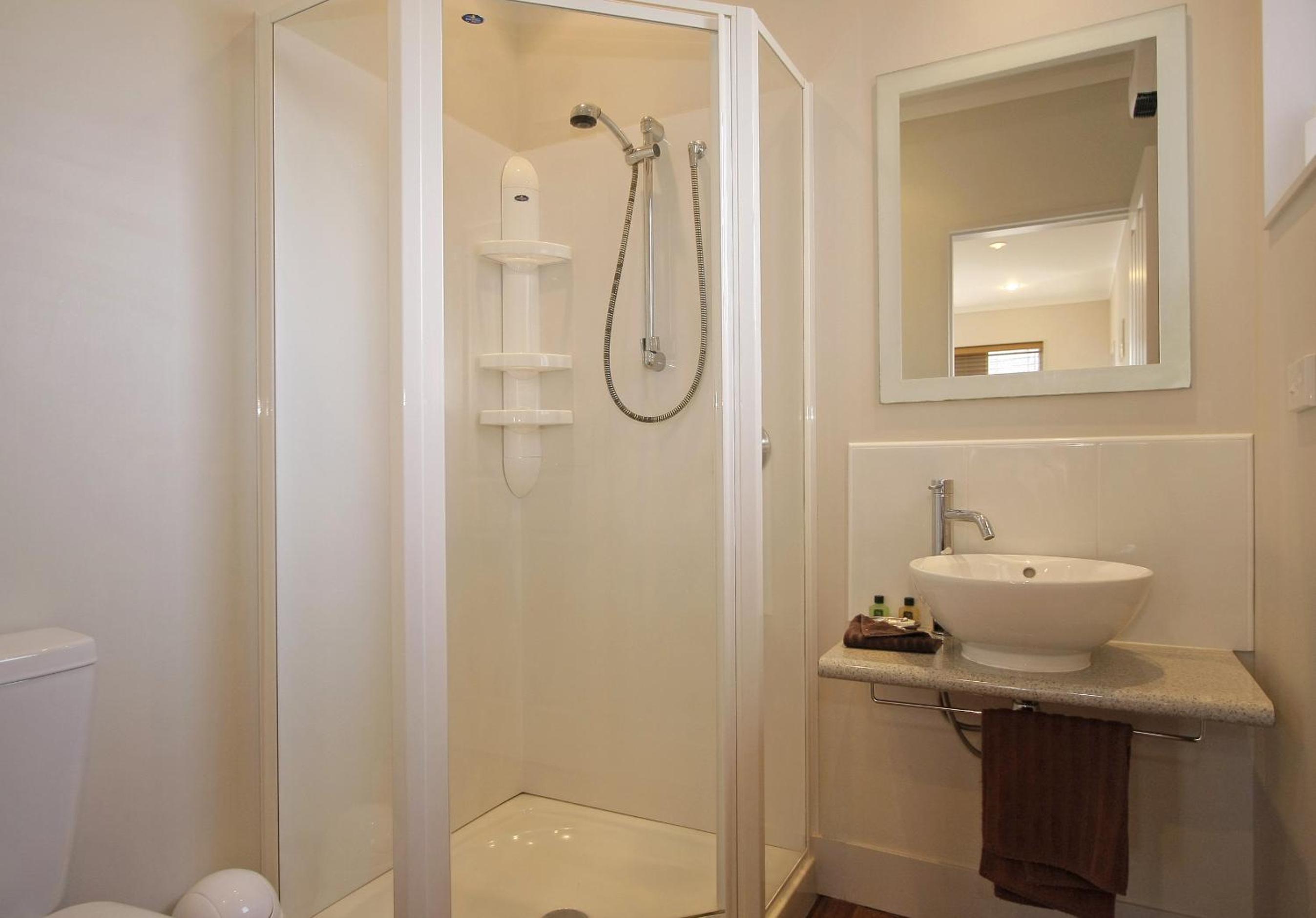 Two-Bedroom Apartment - Photo 2