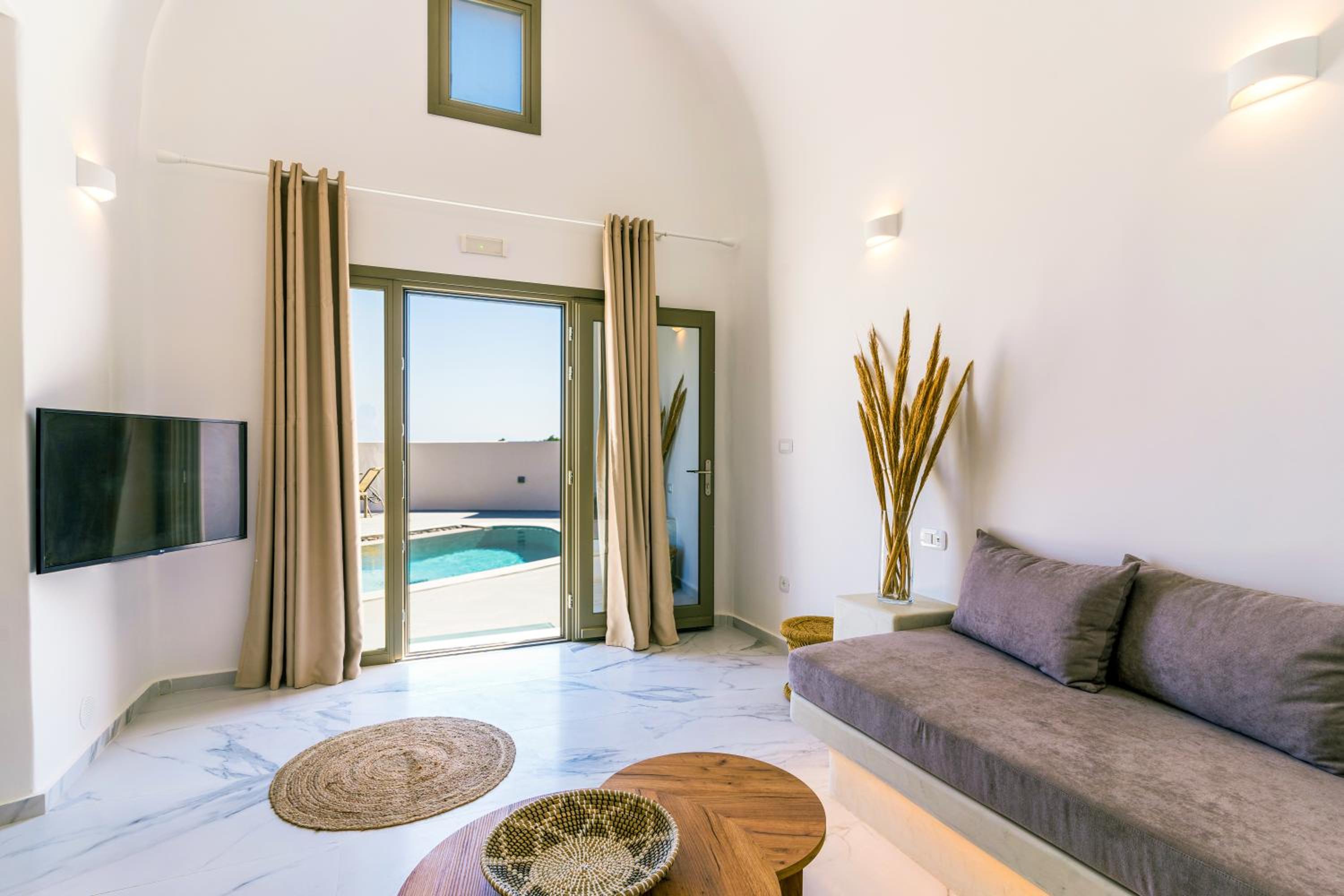 Superior Suite with Cool Private Pool and Sea View photo 1