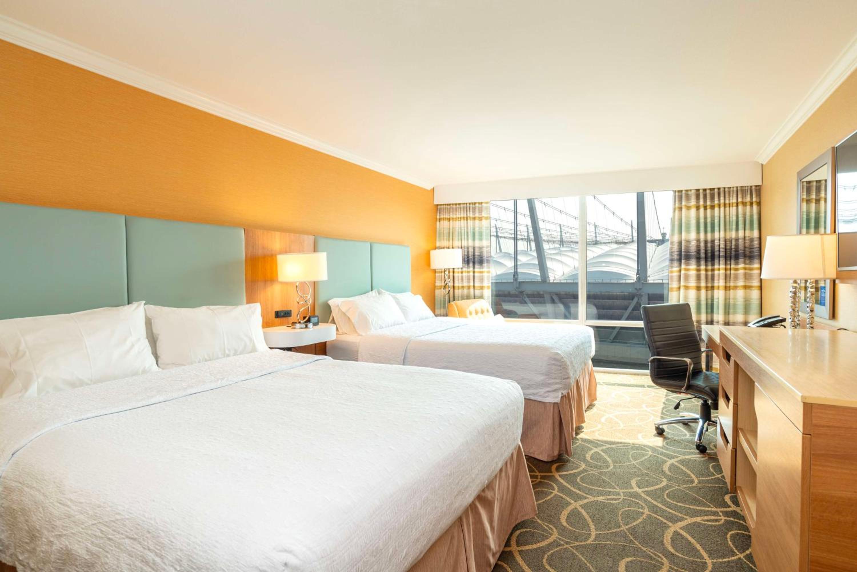 Queen Room with Two Queen Beds and City View - Non-Smoking