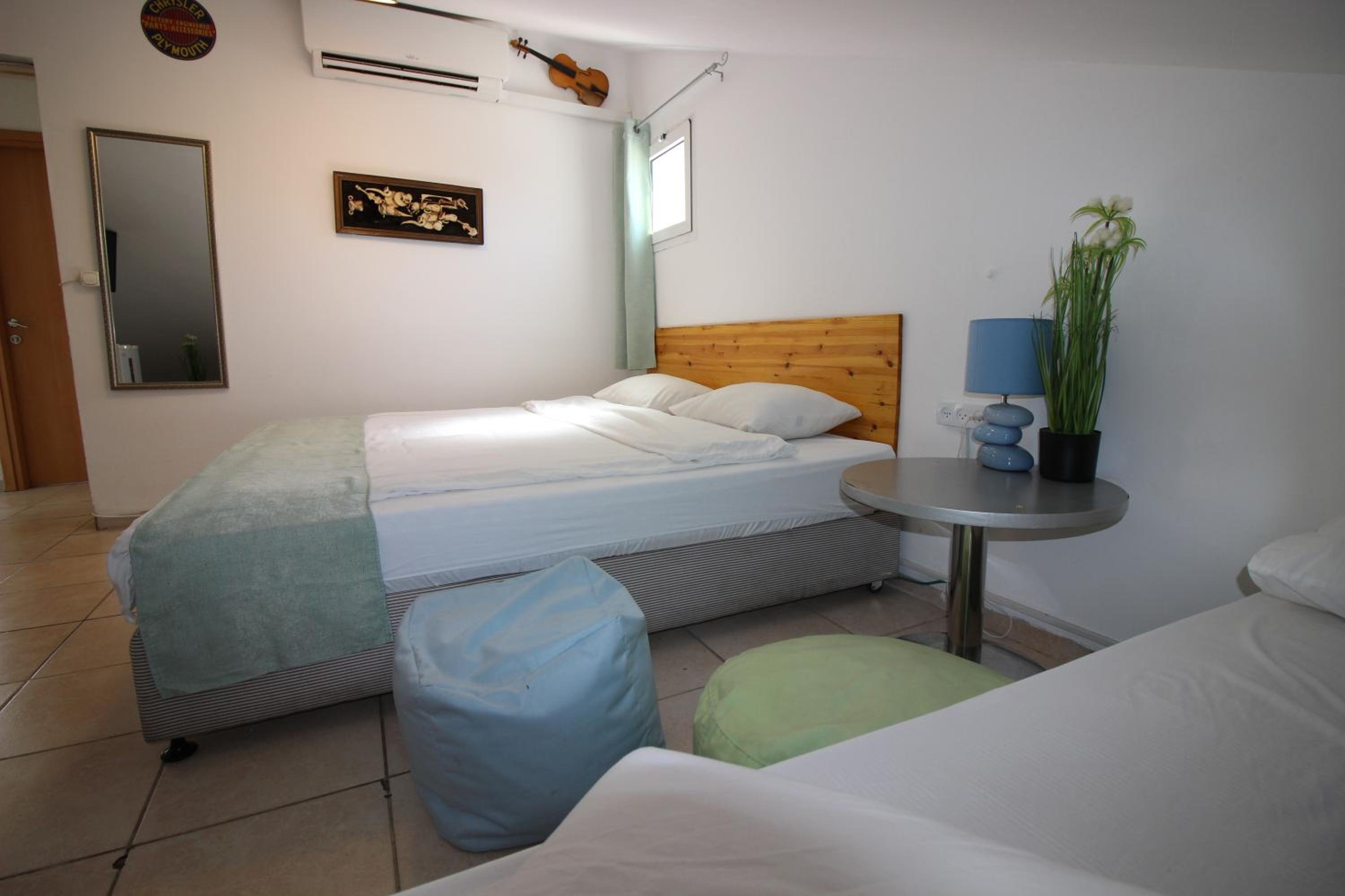 Economy Double Room photo 2