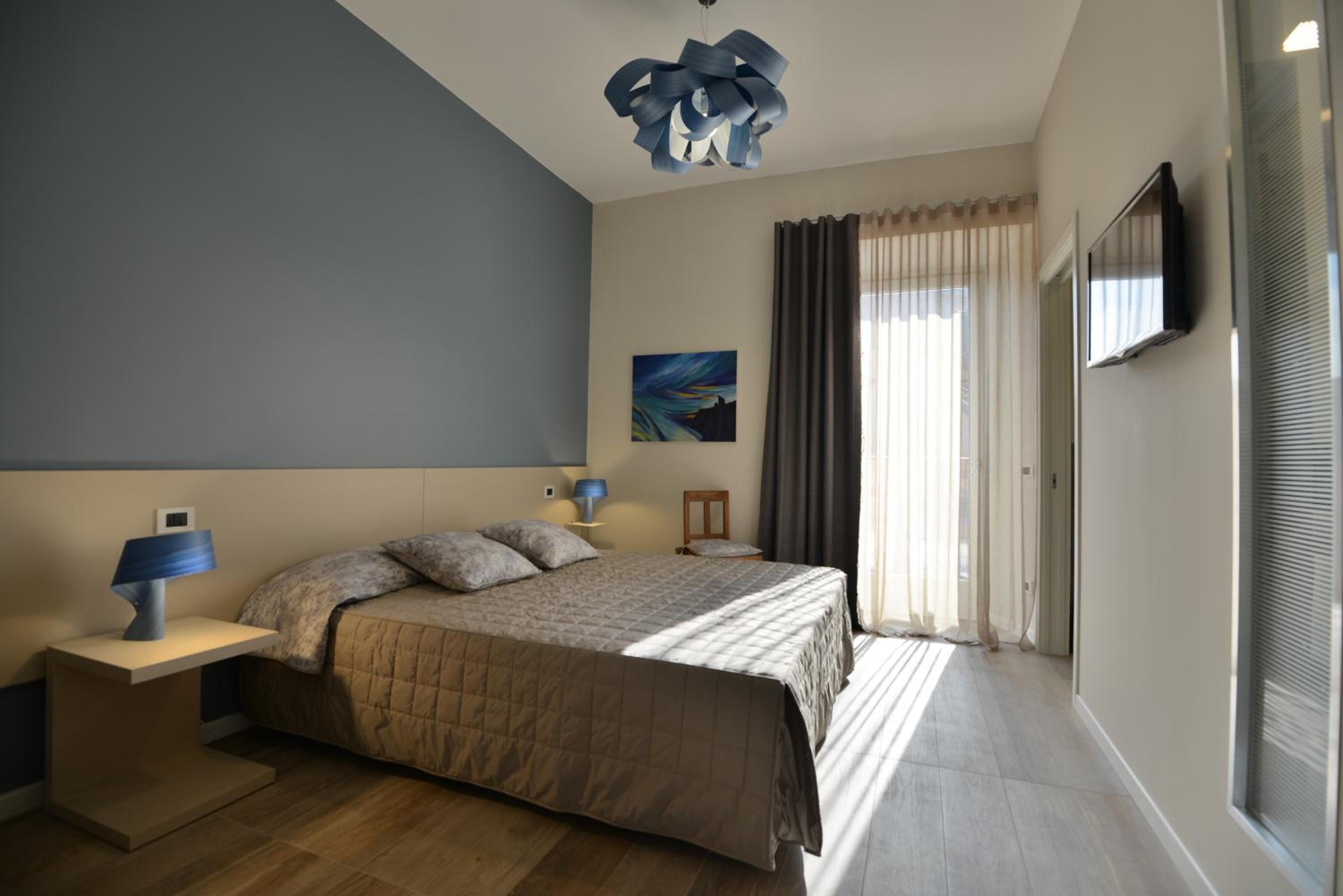 Double or Twin Room with Balcony - Photo 1