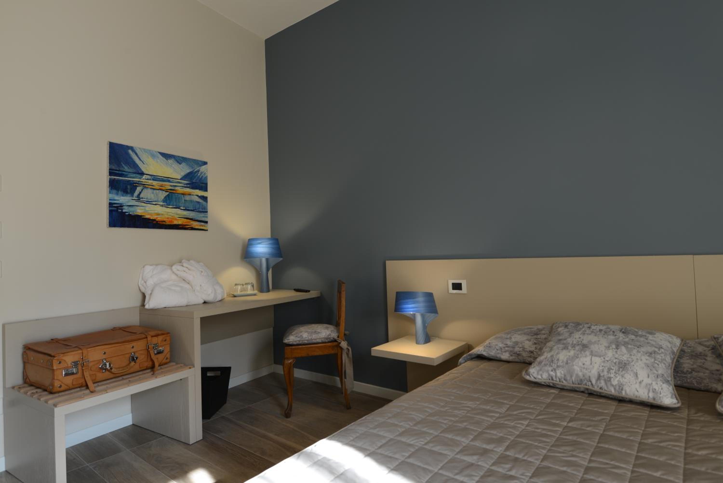 Double or Twin Room with Balcony - Photo 6