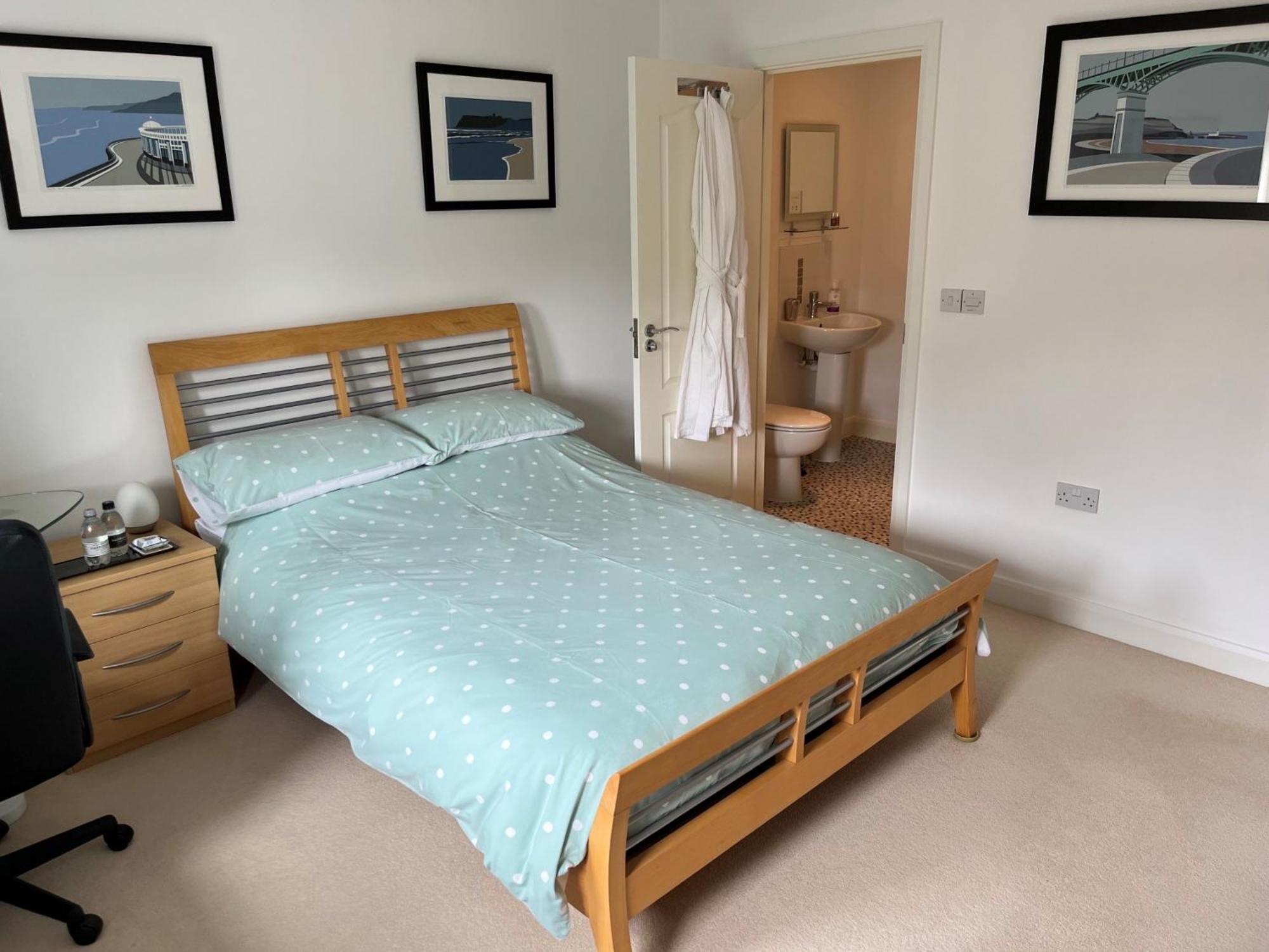 Double Room with Private Bathroom photo 1