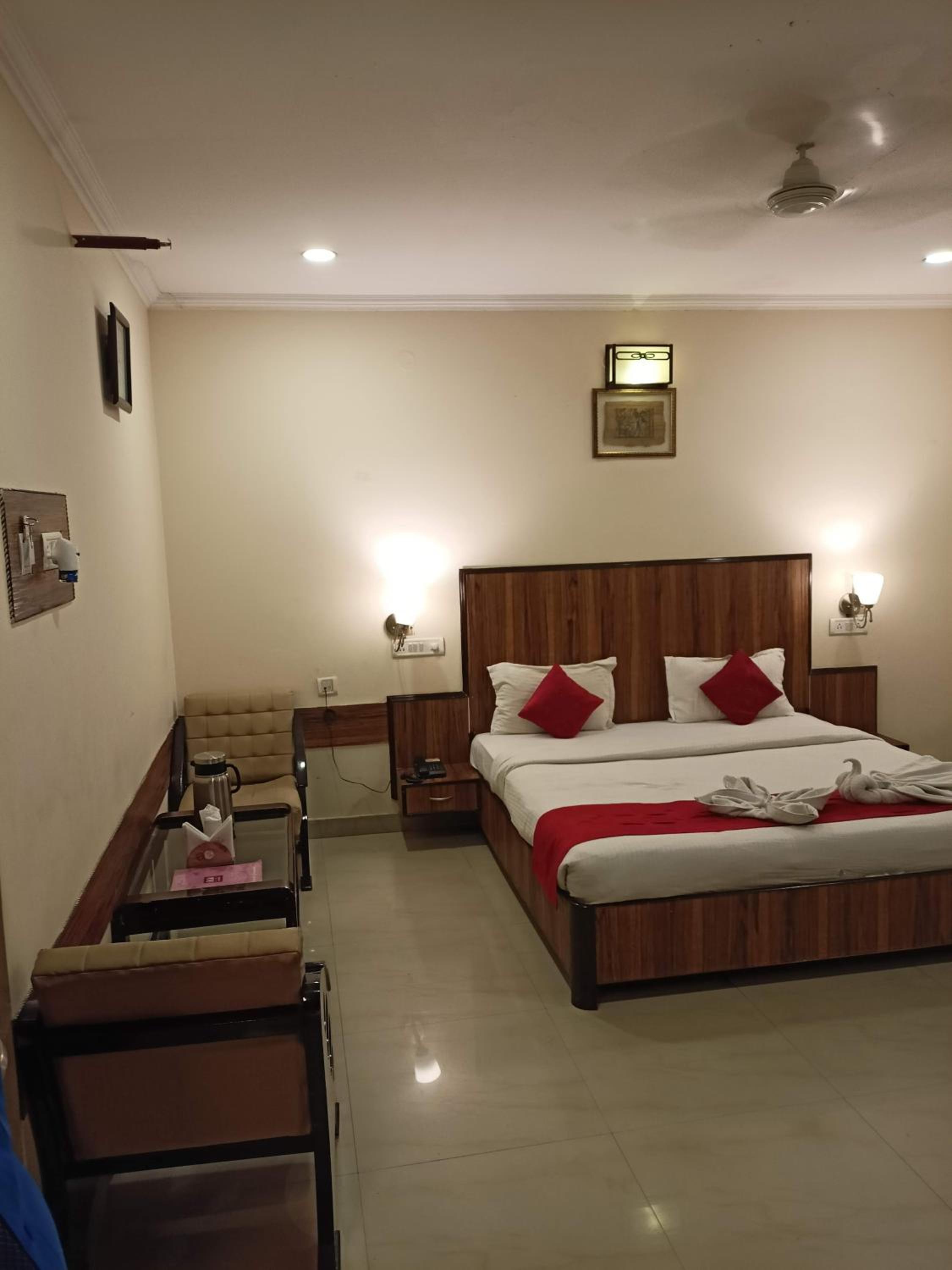 Deluxe Room - Photo 10