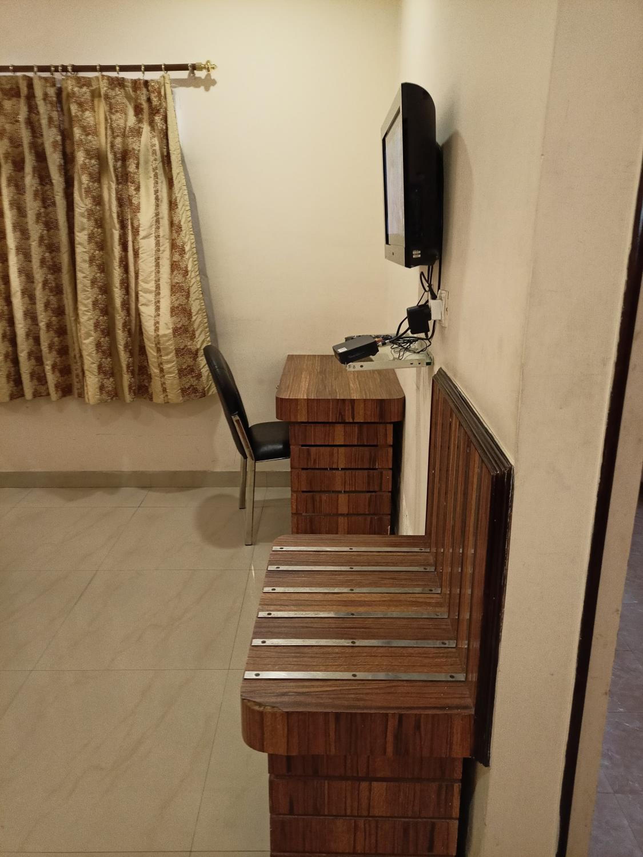 Deluxe Room - Photo 7
