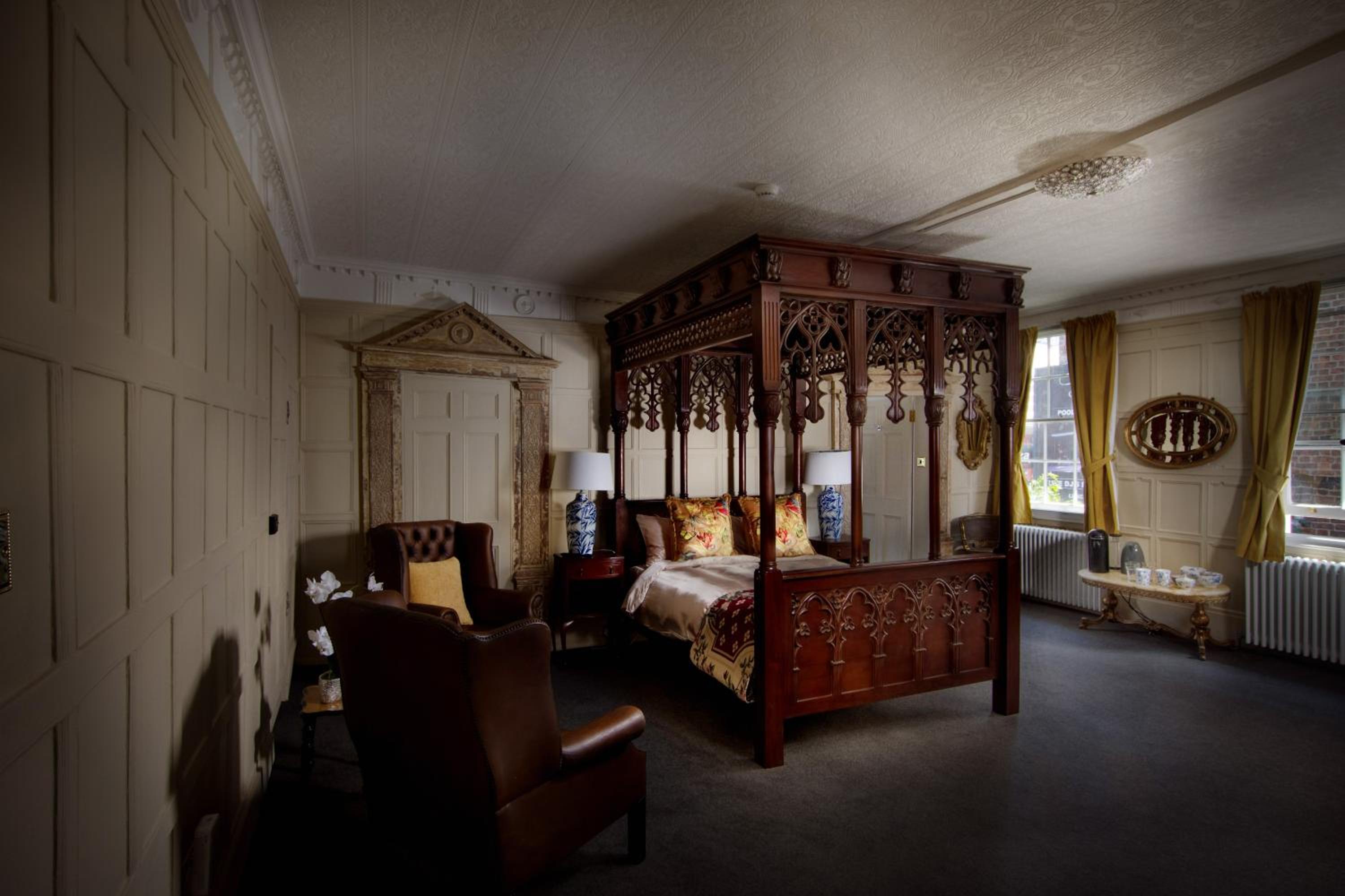 Superior King Room - Photo 40