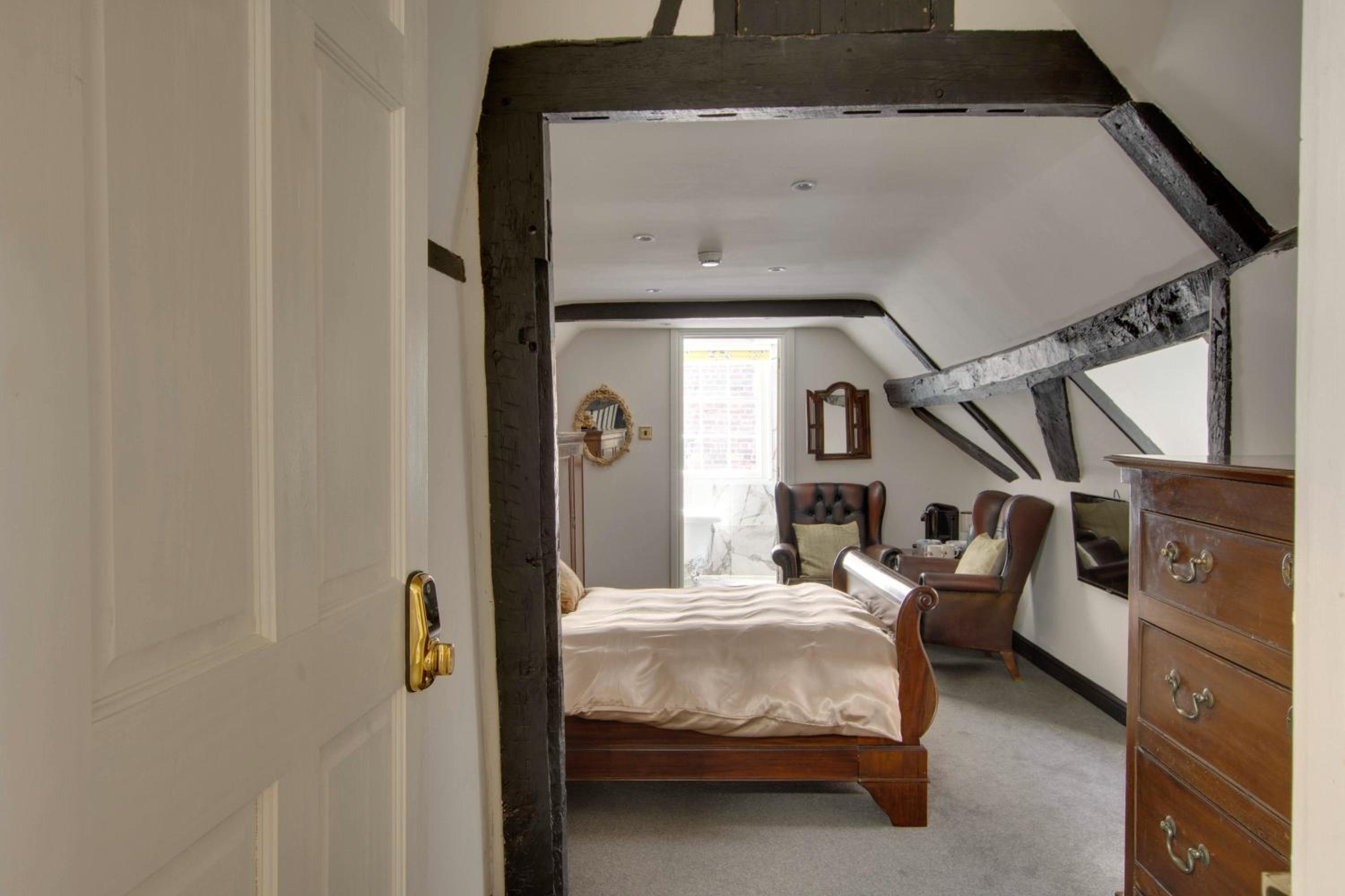 Deluxe Double Room - Photo 57