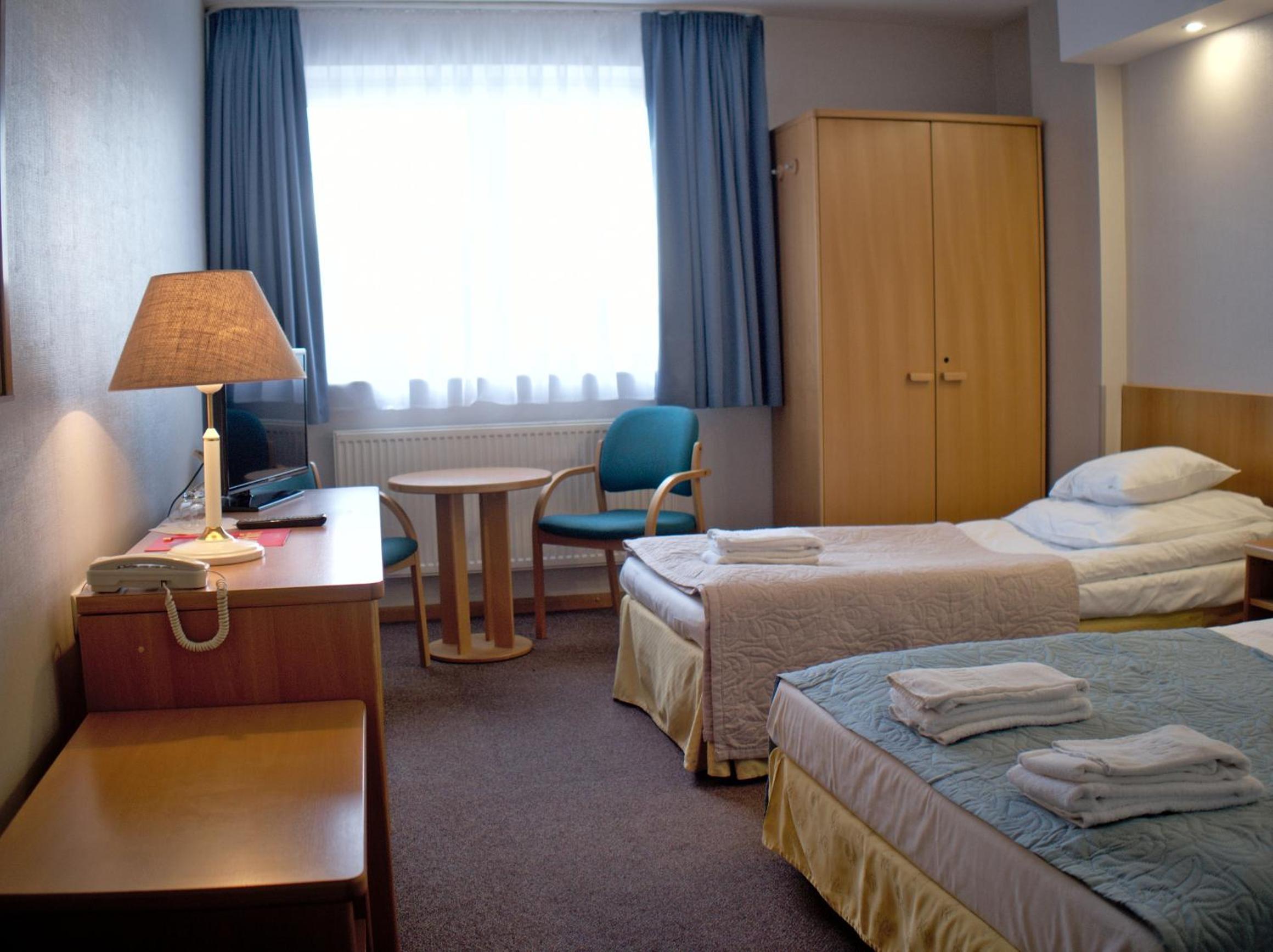 Double or Twin Room - Photo 3