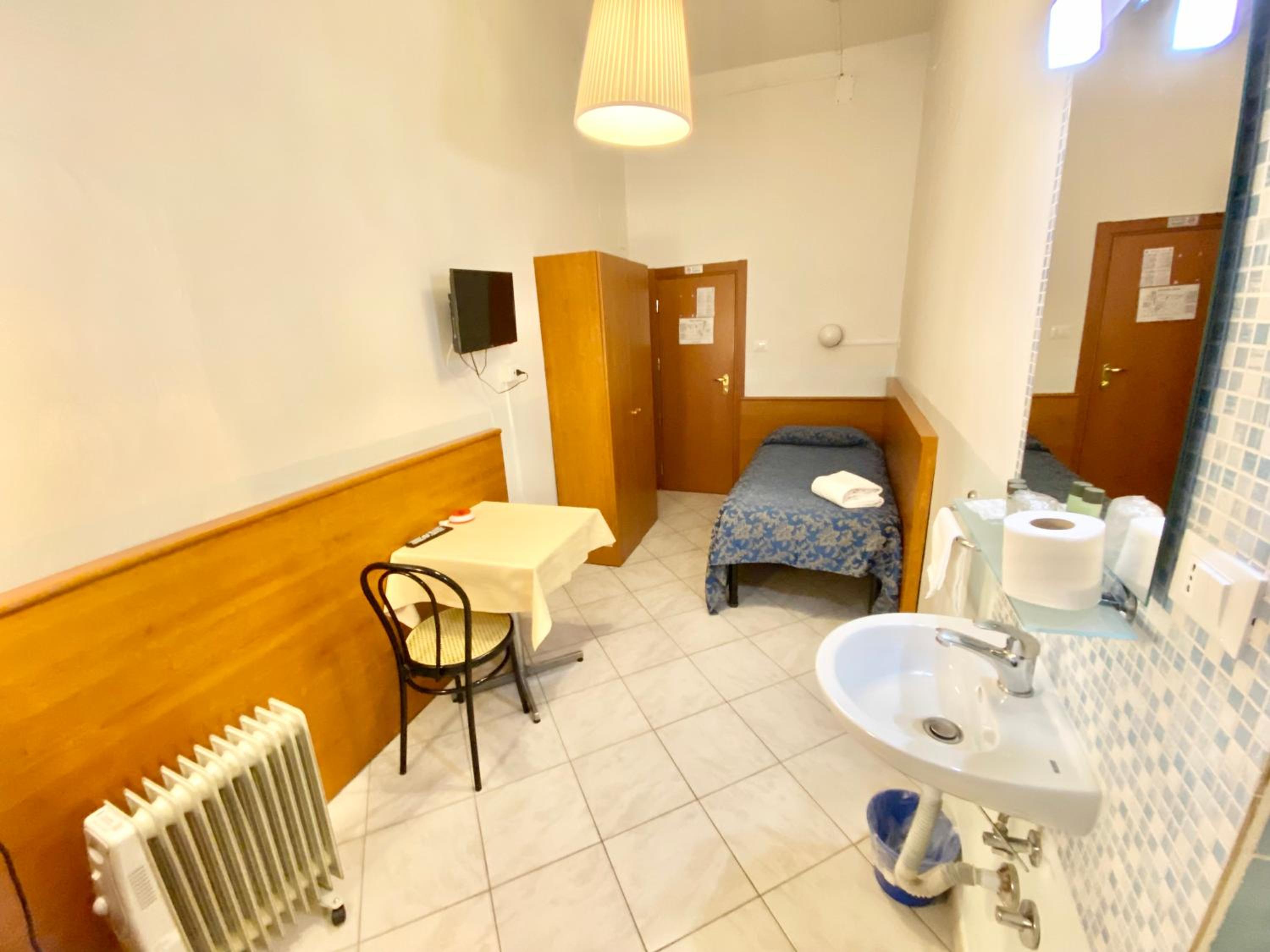 Economy Single Room photo 3