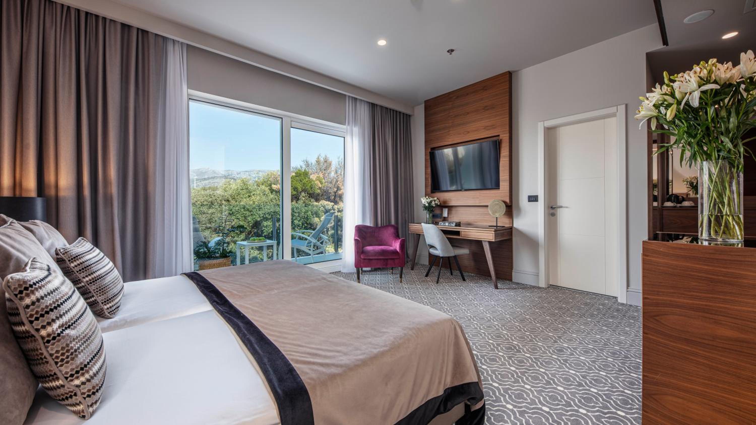 Luxury Triple Room