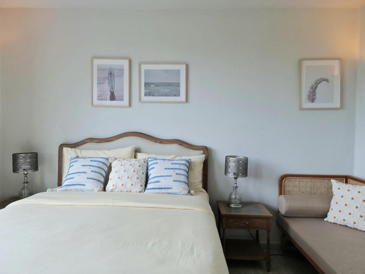 Apartment with Sea View - Photo 6