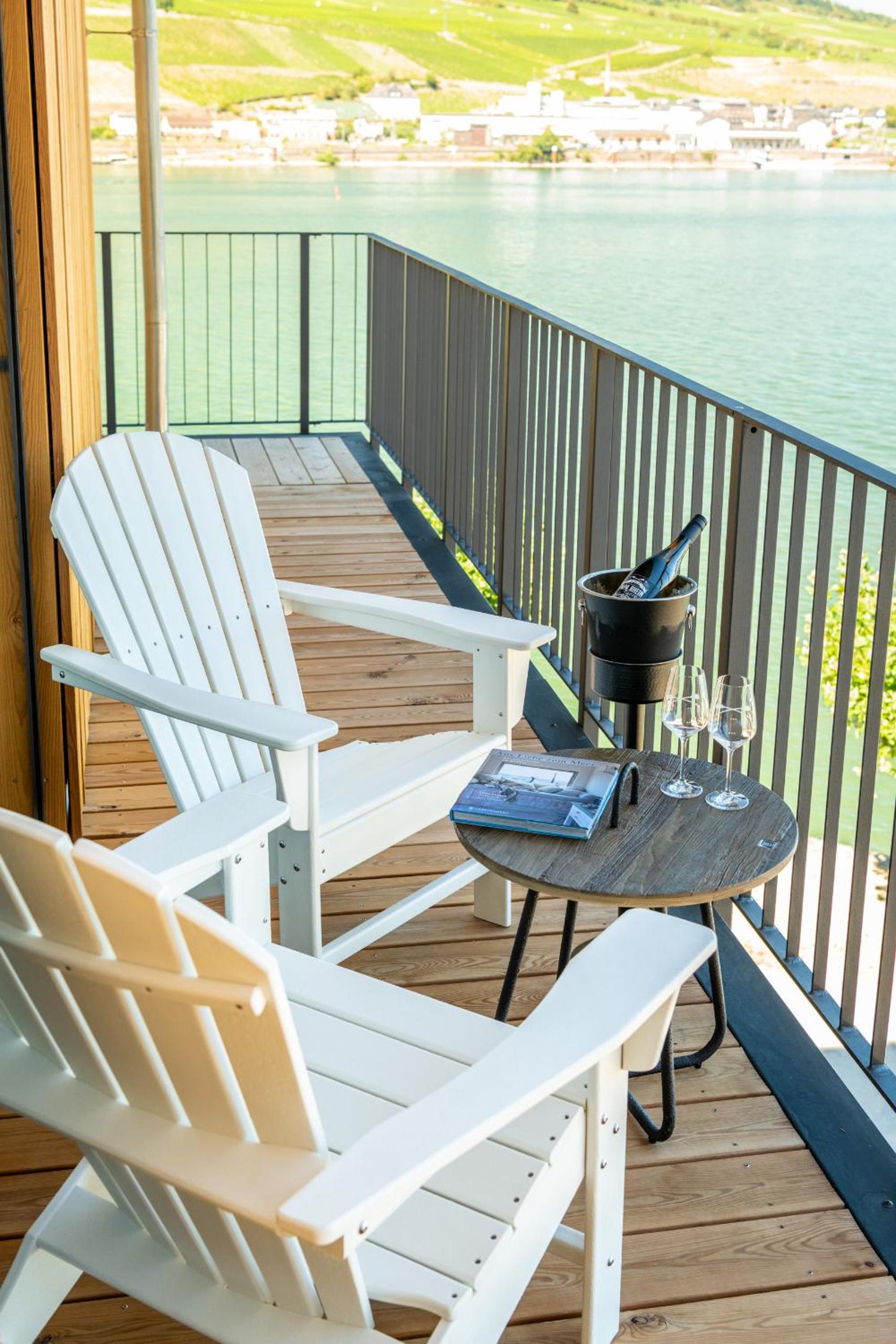 River Front Mini Suite - Photo 2