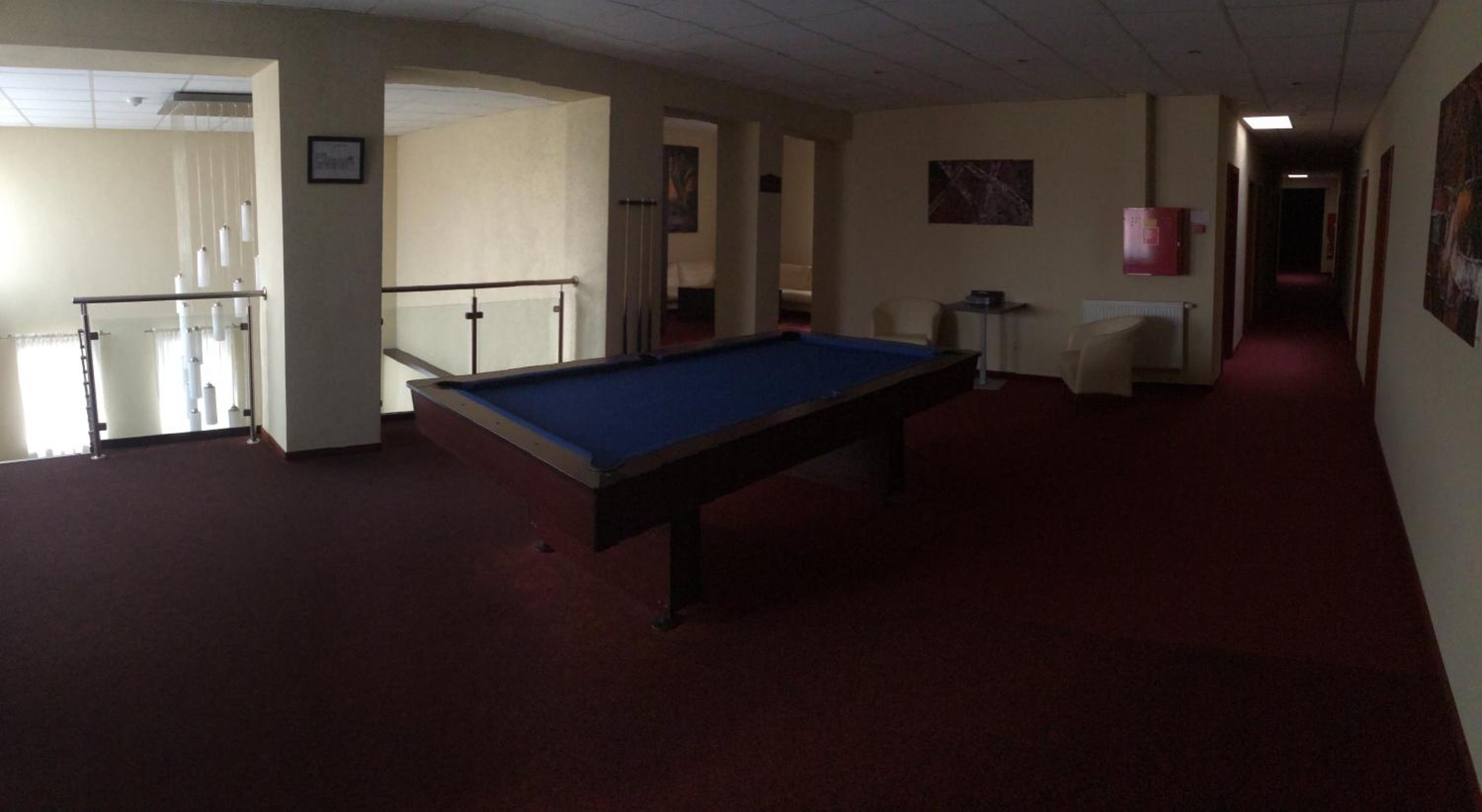 Standard Double Room - Photo 11