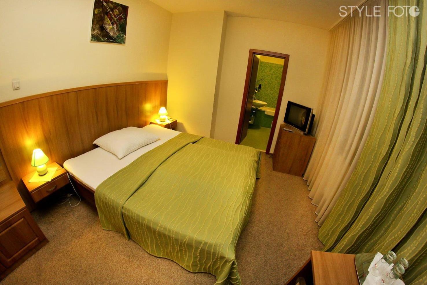 Standard Double Room - Photo 6