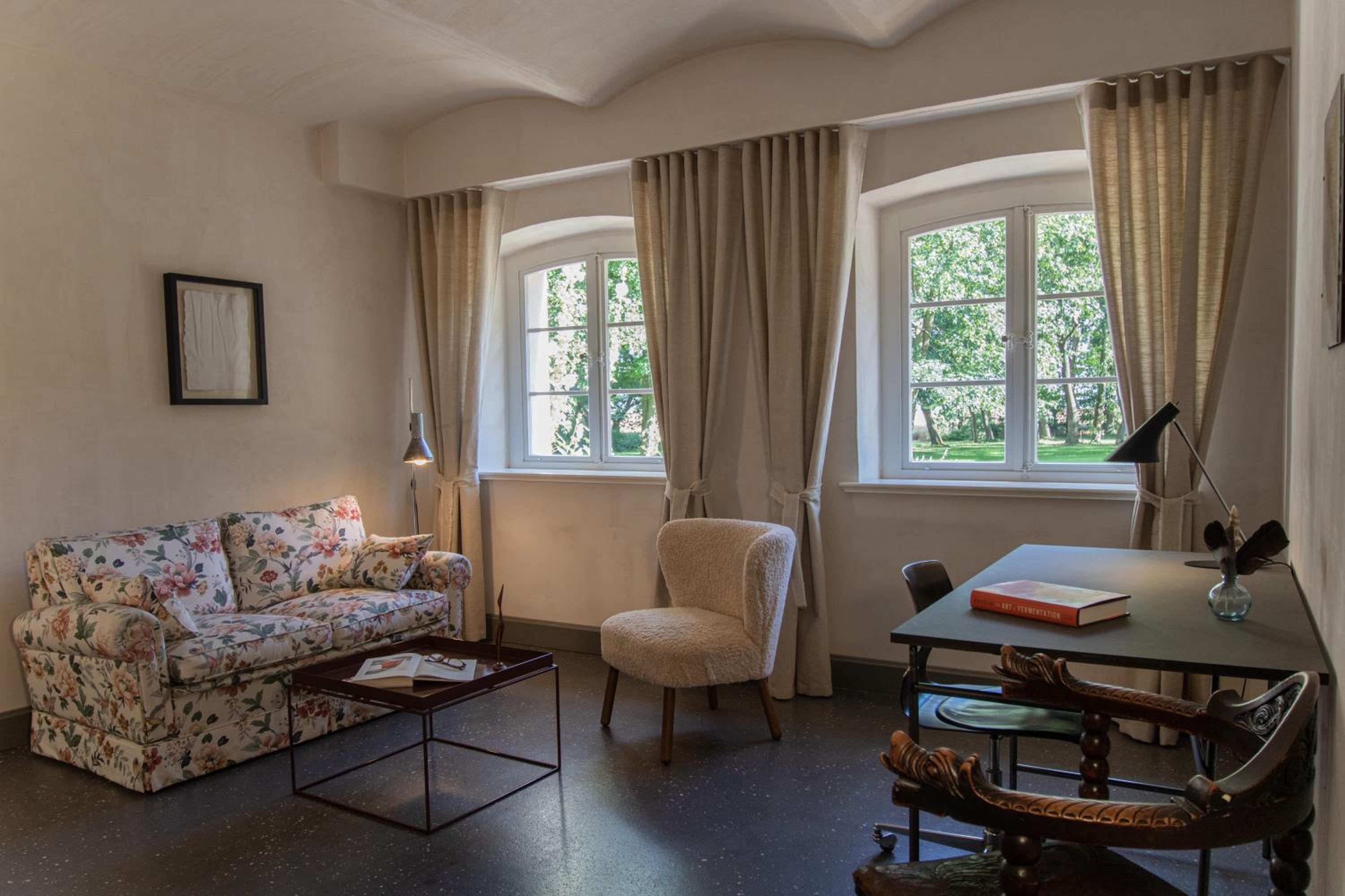 Suite photo 1