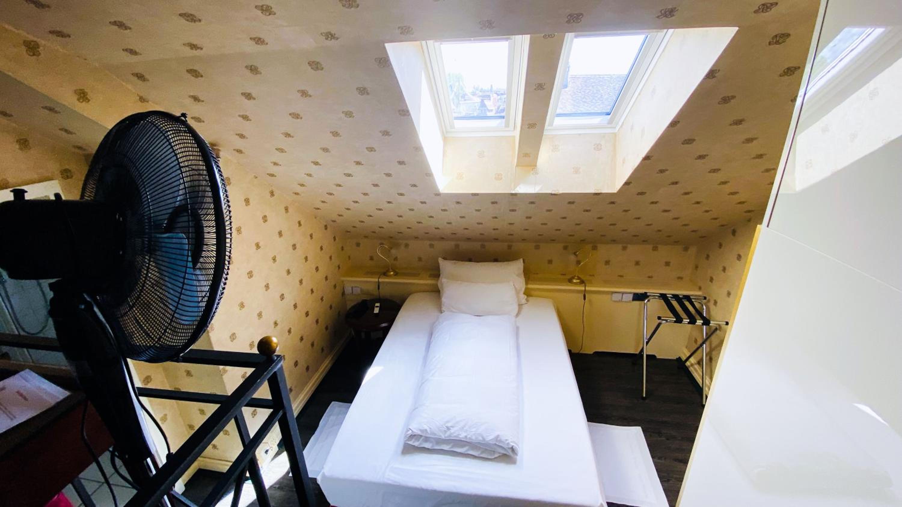 Single Room with Shower