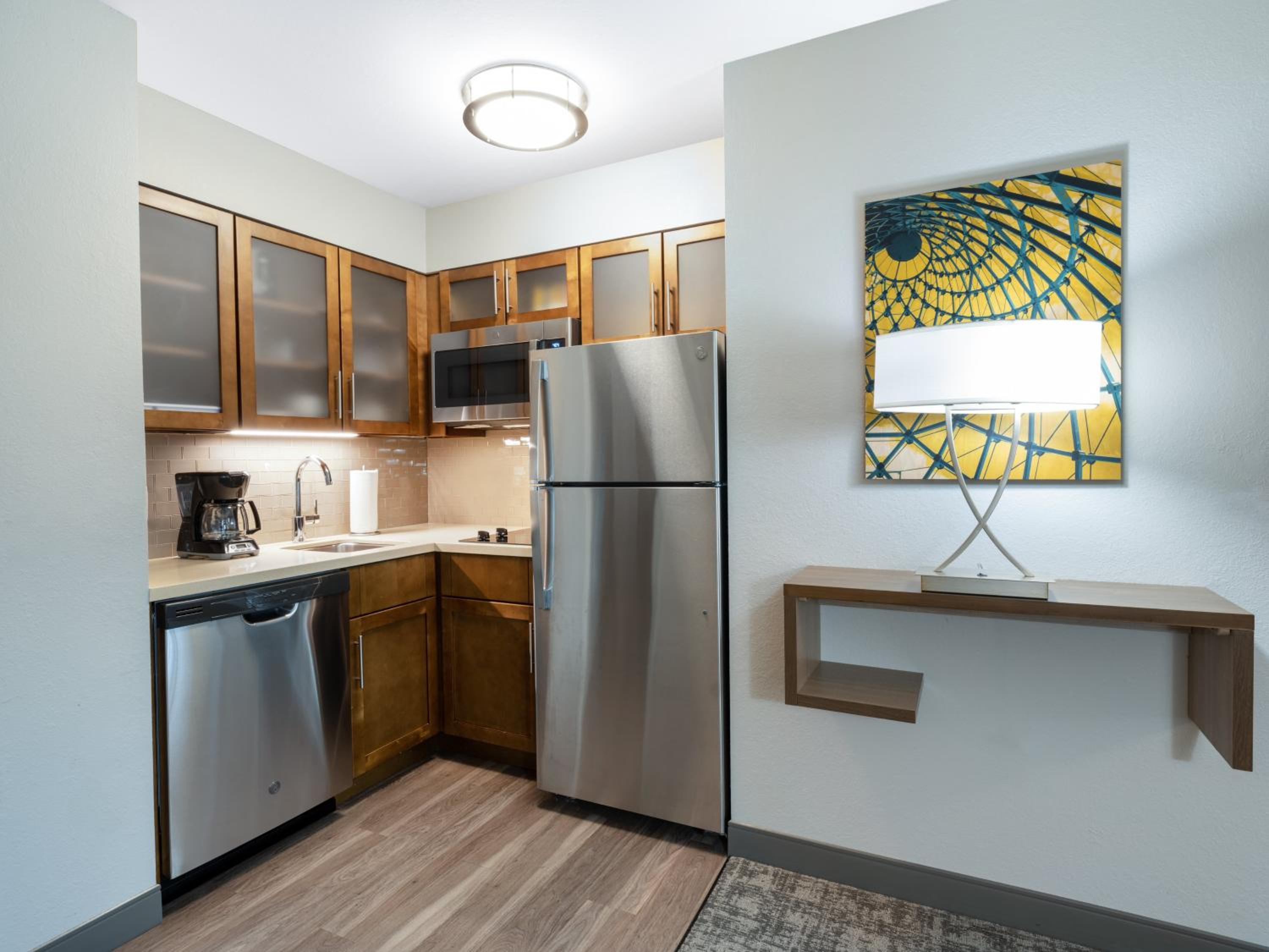 Studio King Suite - Communications Accessible - Photo 2