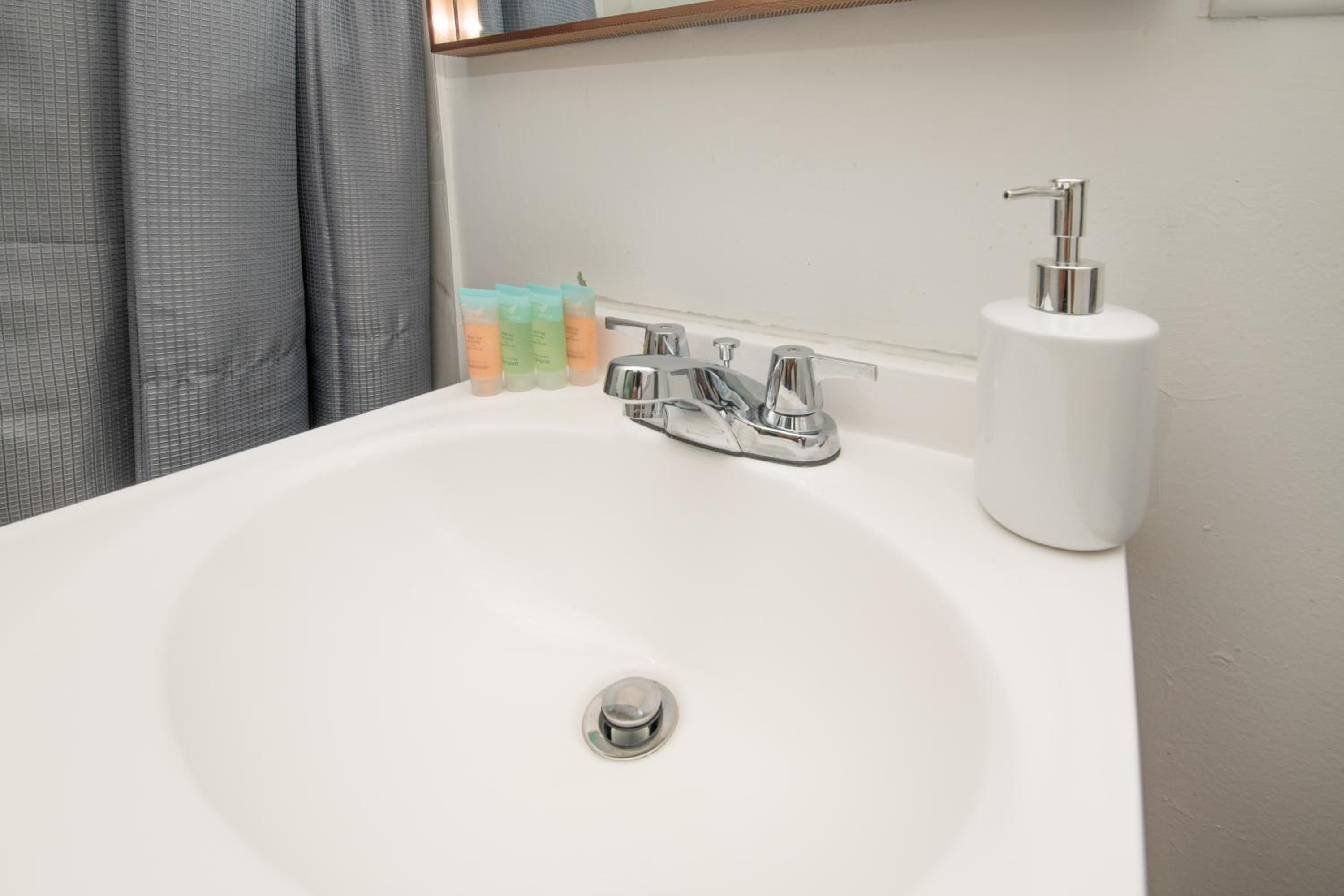 Studio Apartment - Photo 5