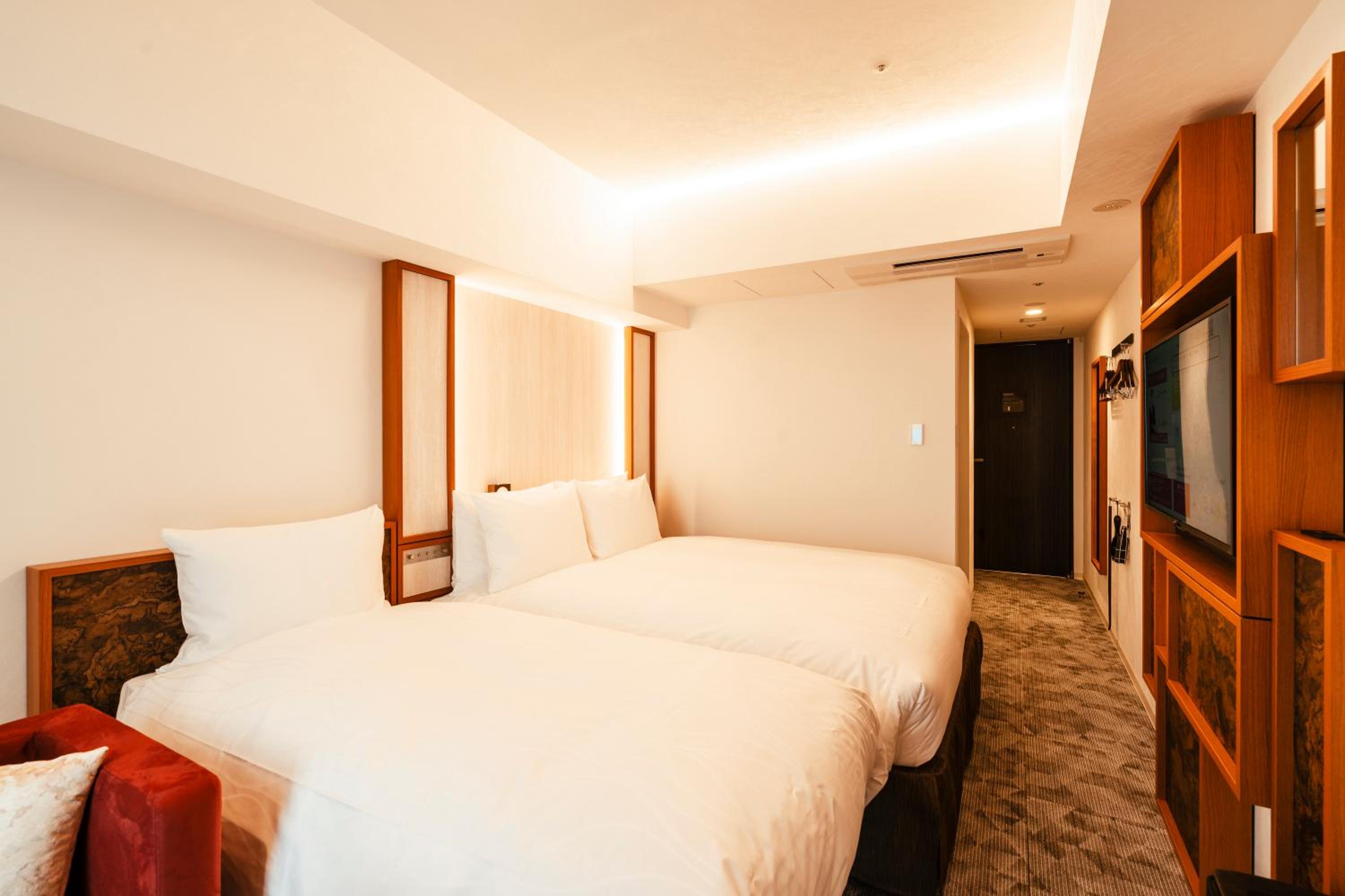(Skytree View) Comfort Double Room with Extra Bed - Non-Smoking photo 2