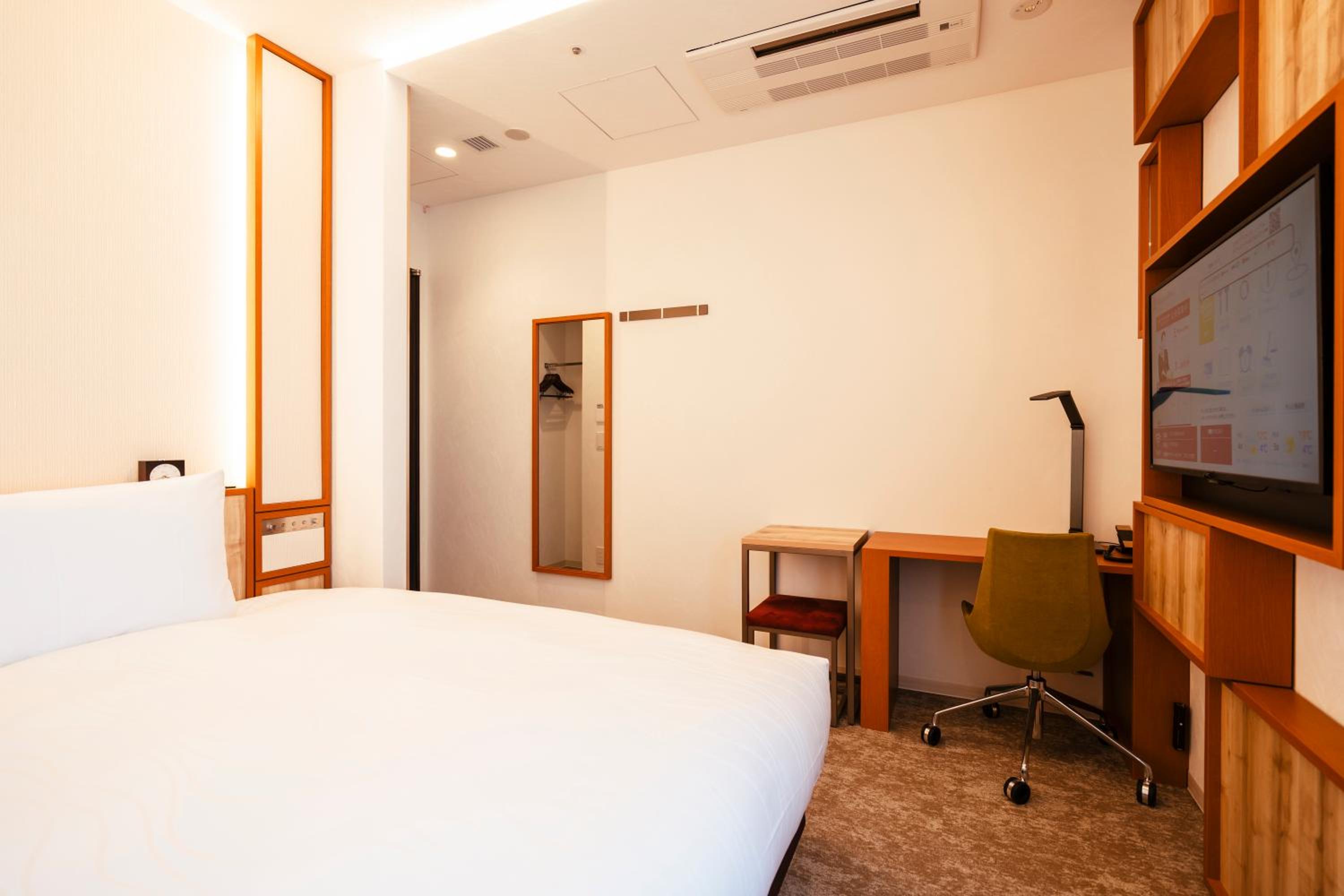 (City View) Precious Single Room - Non-Smoking photo 1