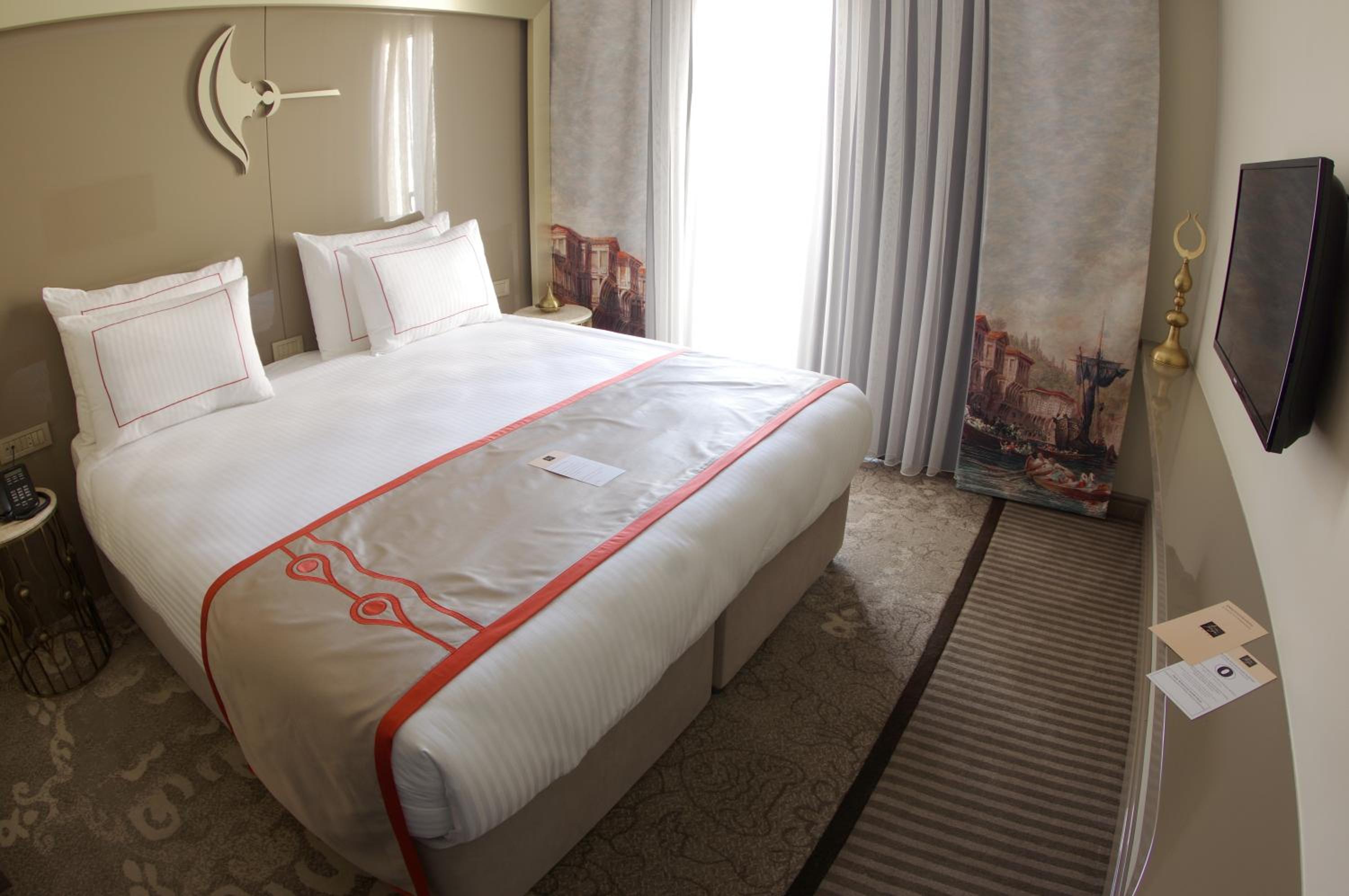 Available room