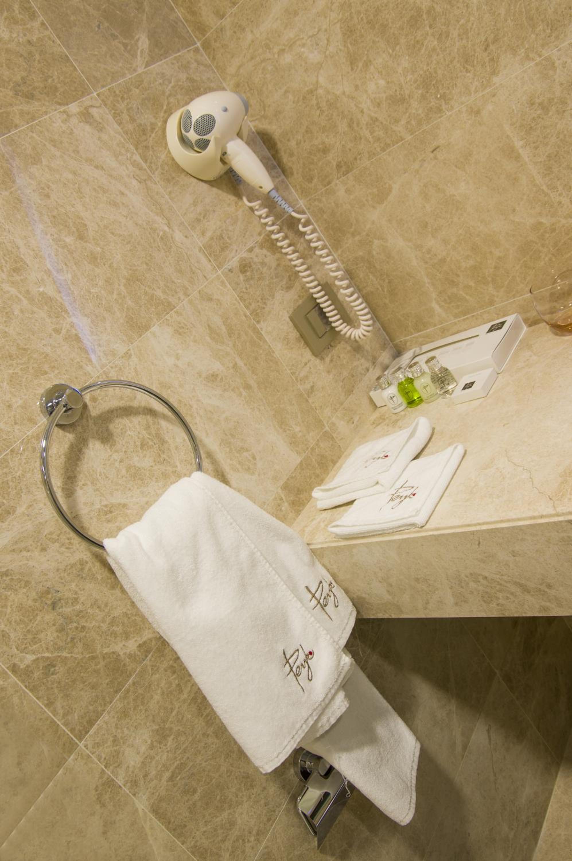 Available room