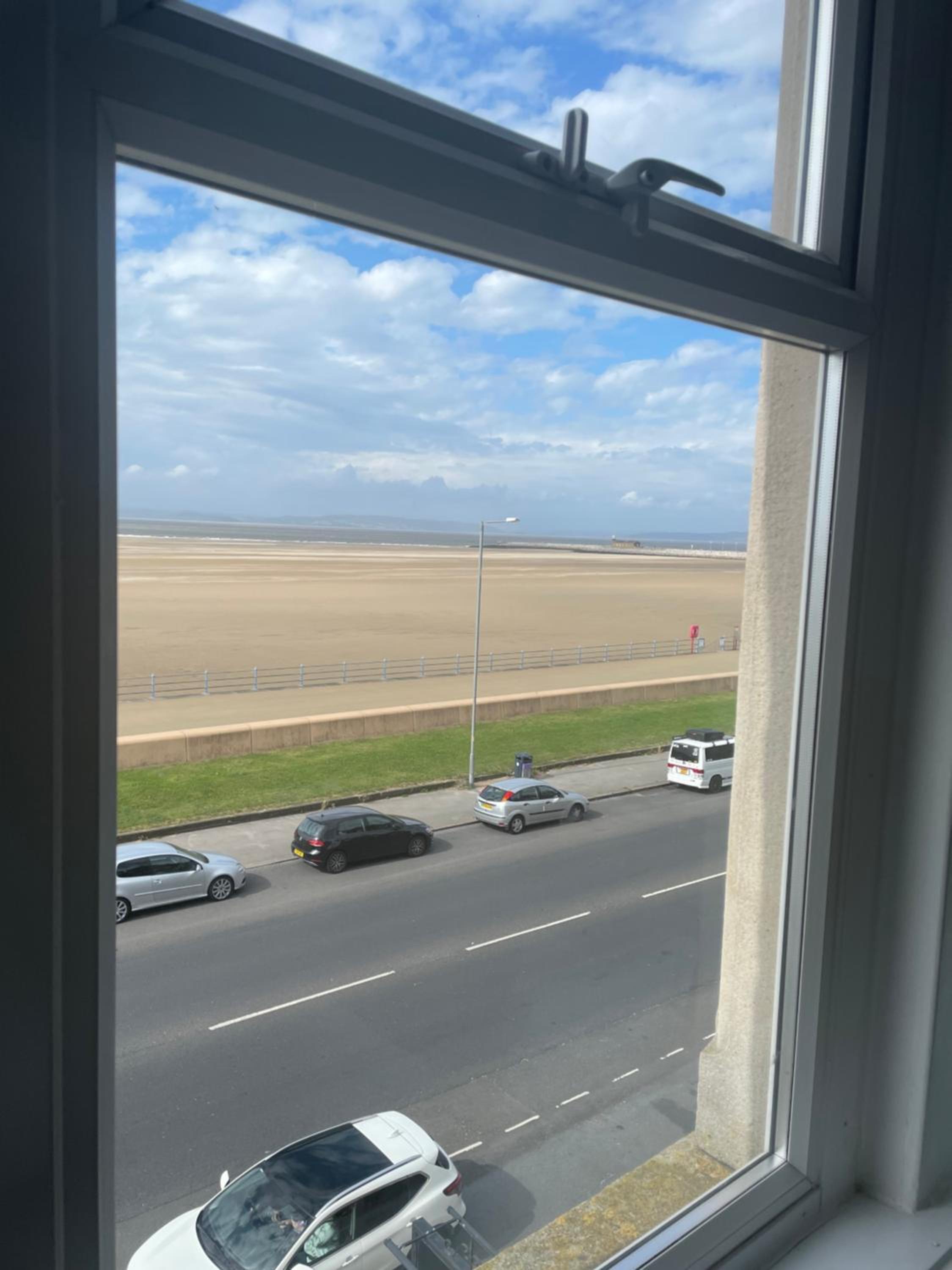 Double Room with Sea View - Photo 4