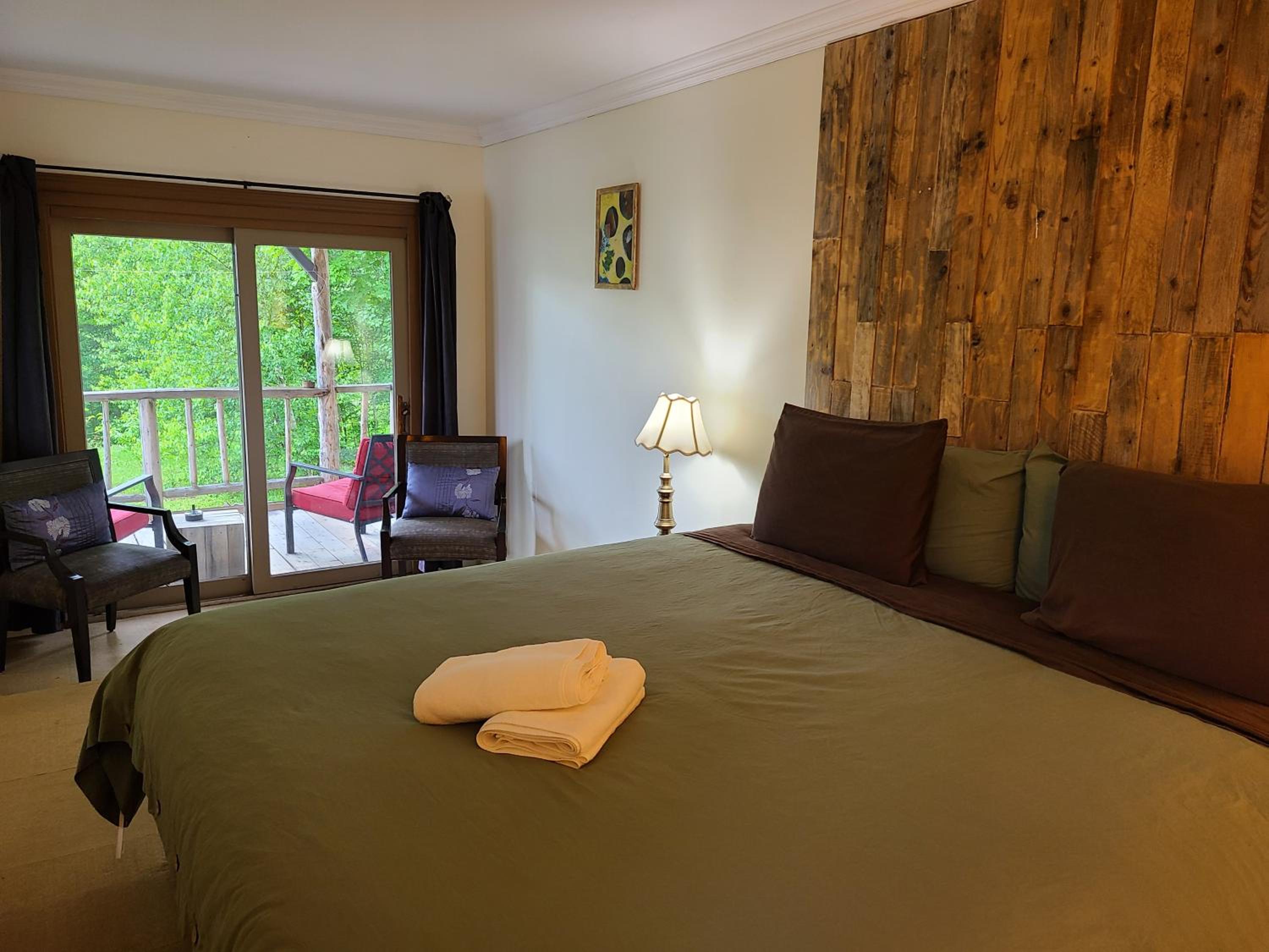Suite with Lake View