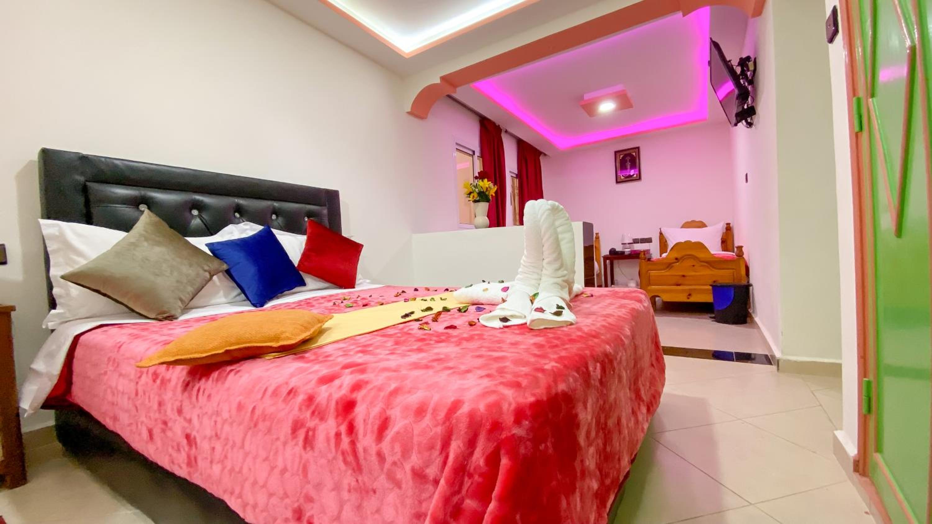 Economy Triple Room - Photo 2