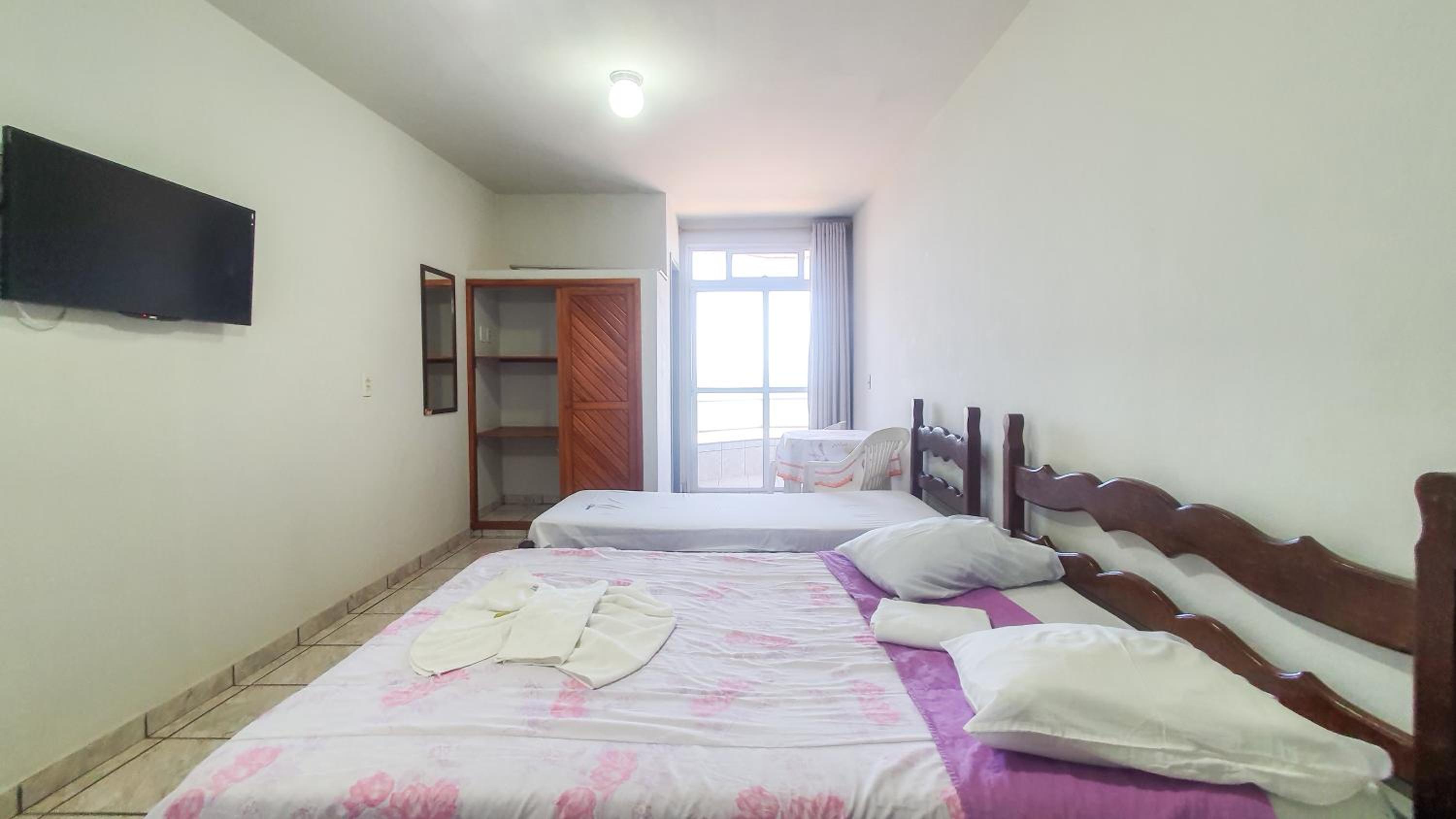 Double Room with Sea View - Photo 3