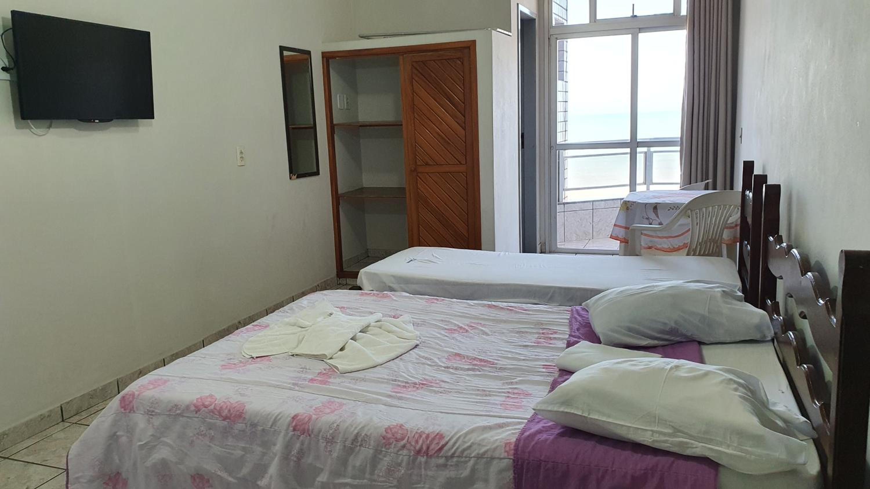 Double Room with Sea View - Photo 8