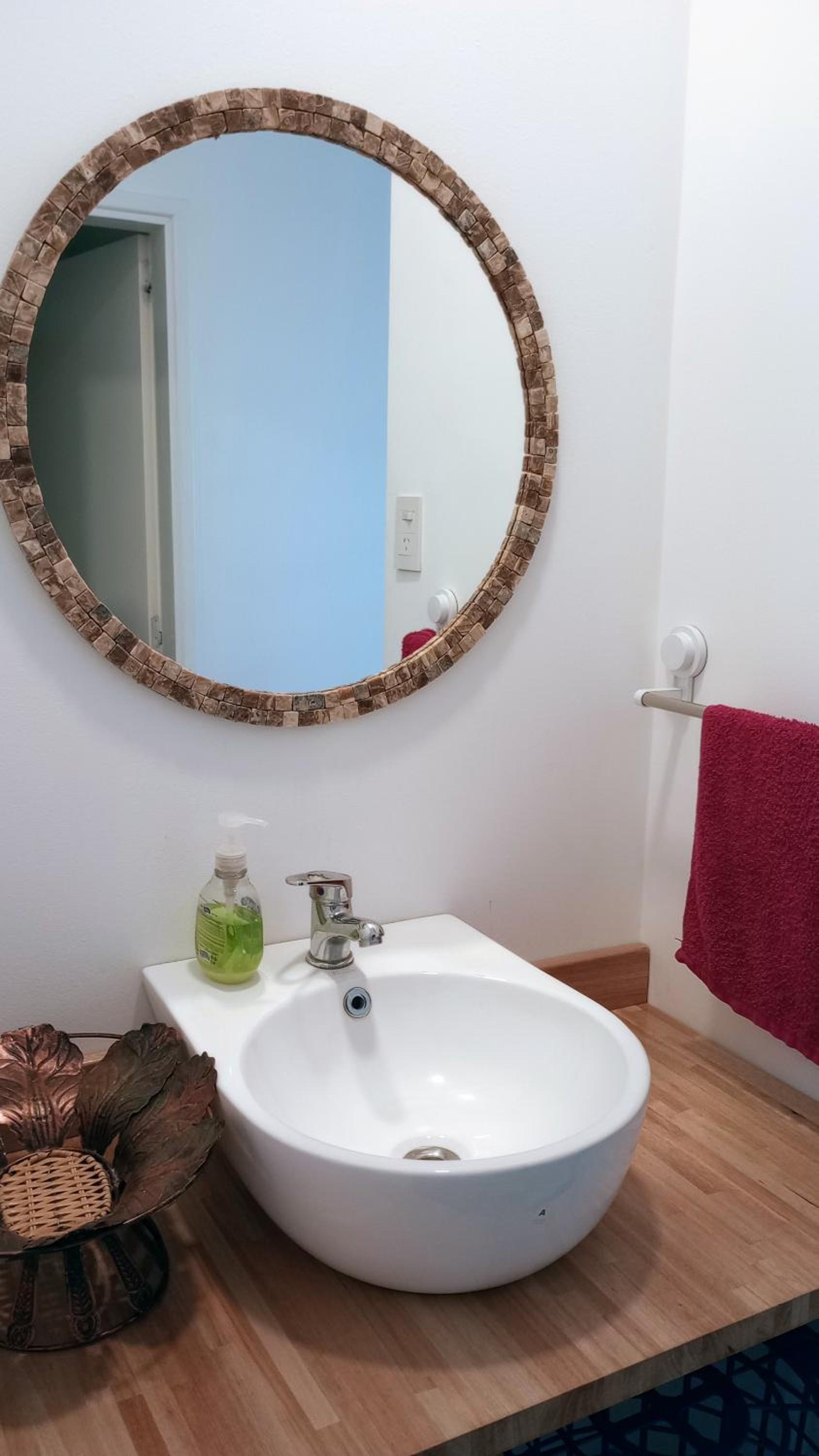 One-Bedroom Apartment photo 3