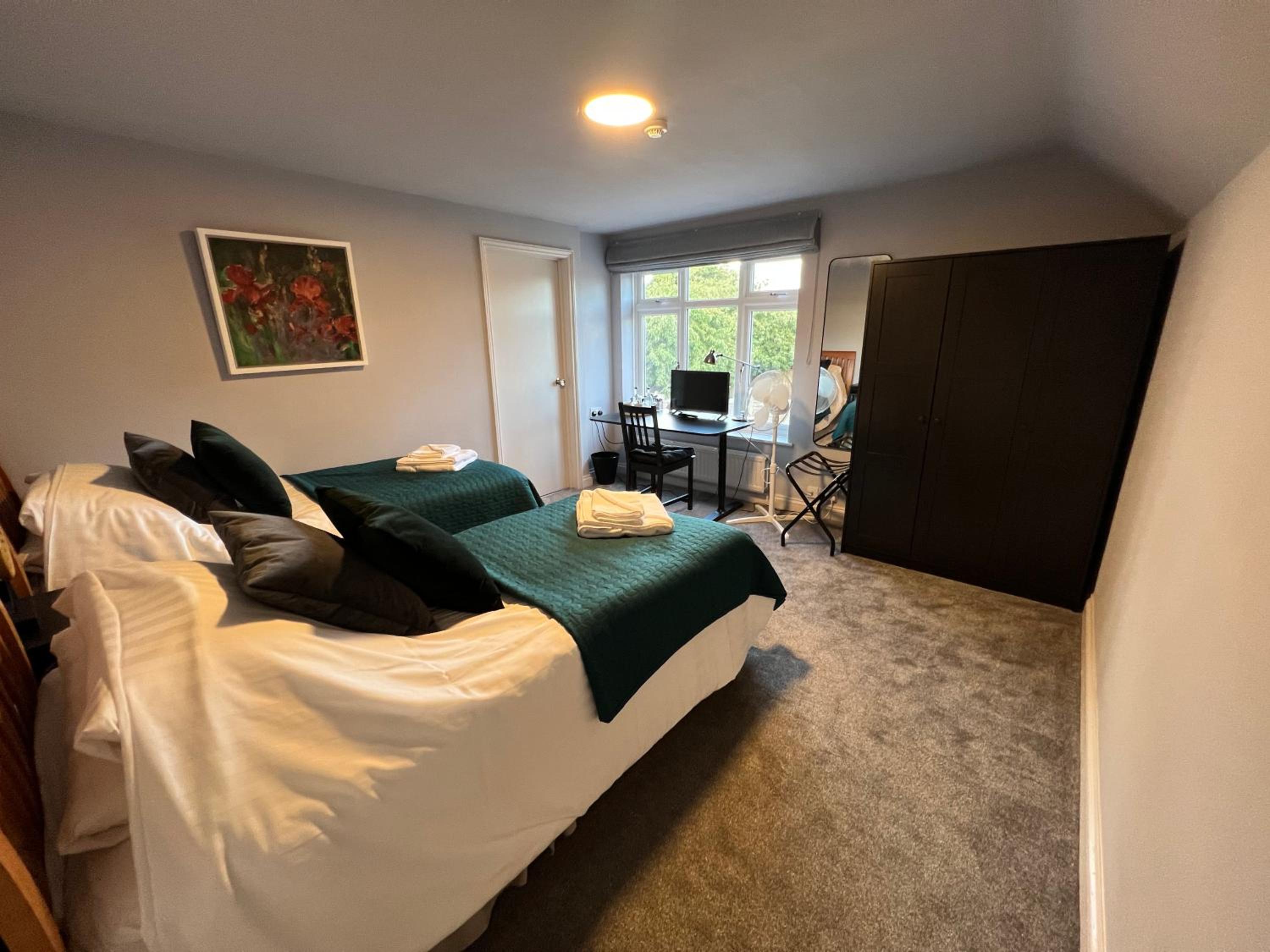 Double or Twin Room photo 3