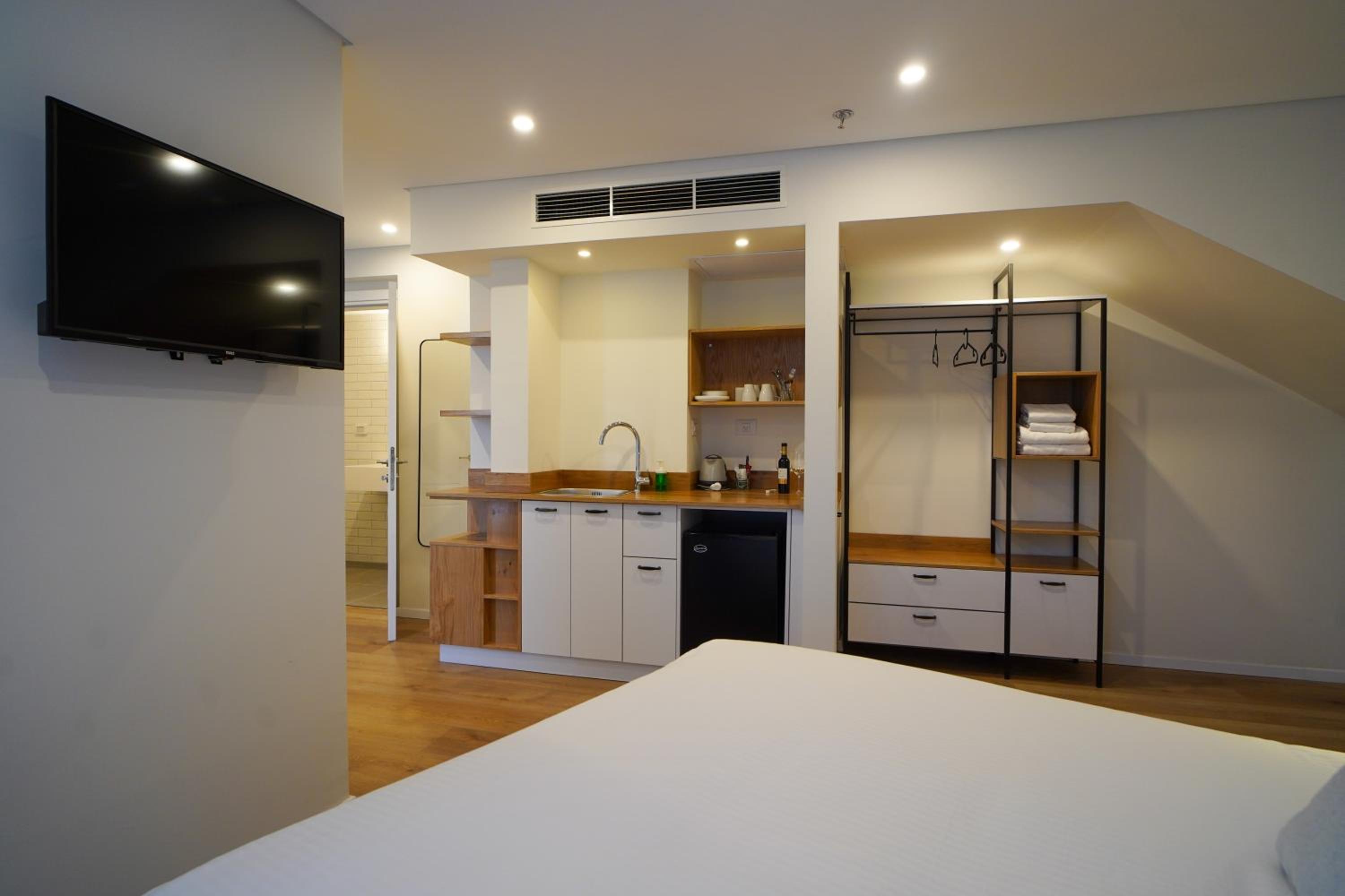 Studio Apartment photo 3