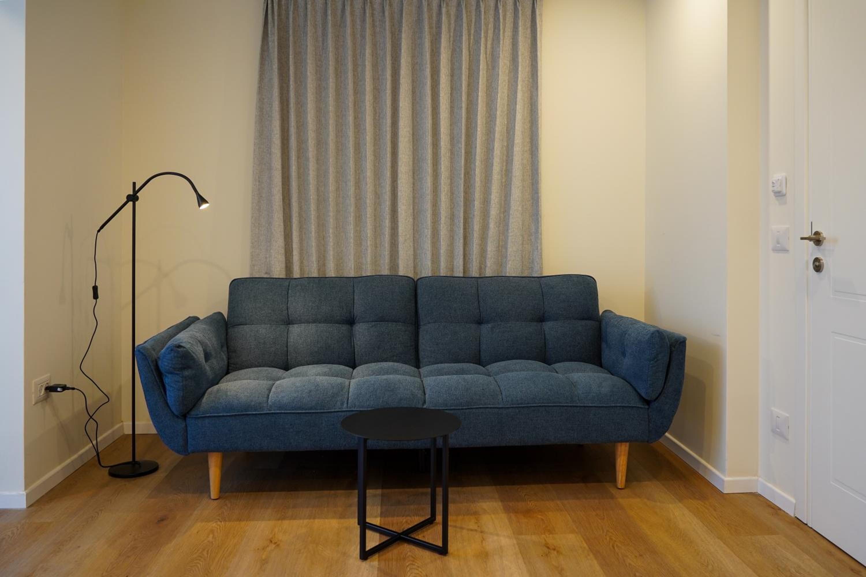 Studio Apartment photo 1