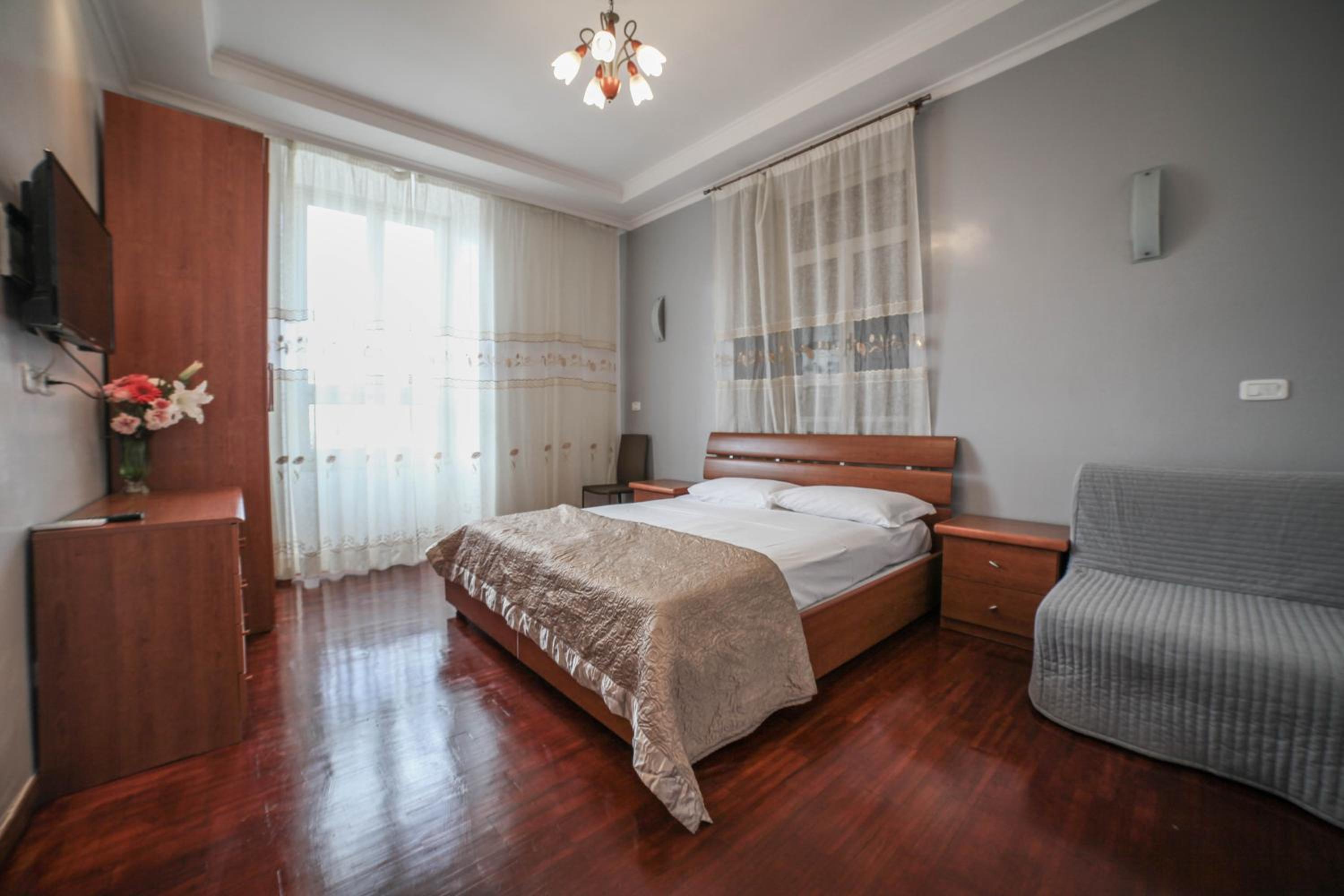 Triple Room with Private Bathroom photo 3