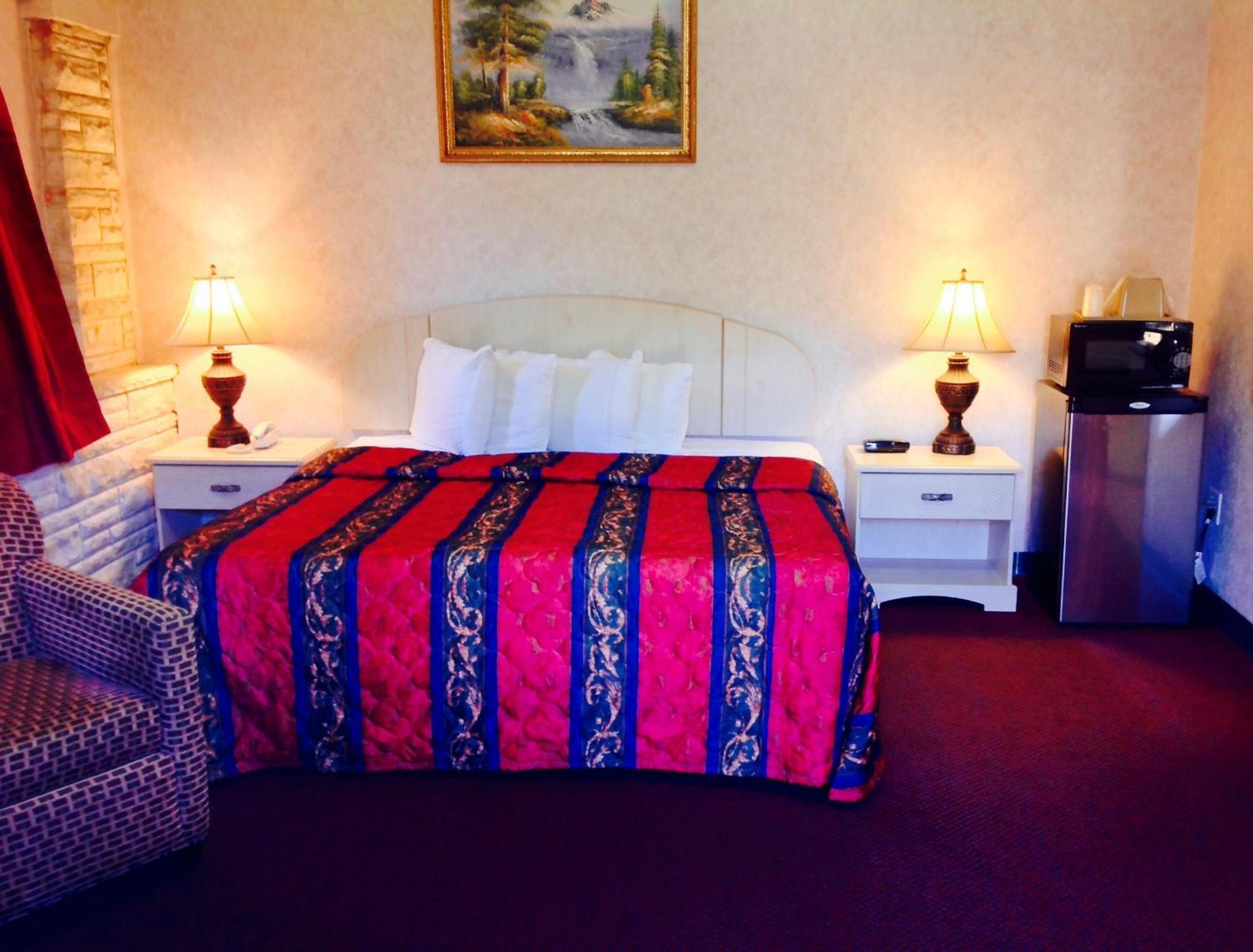 Standard King Room - Photo 2