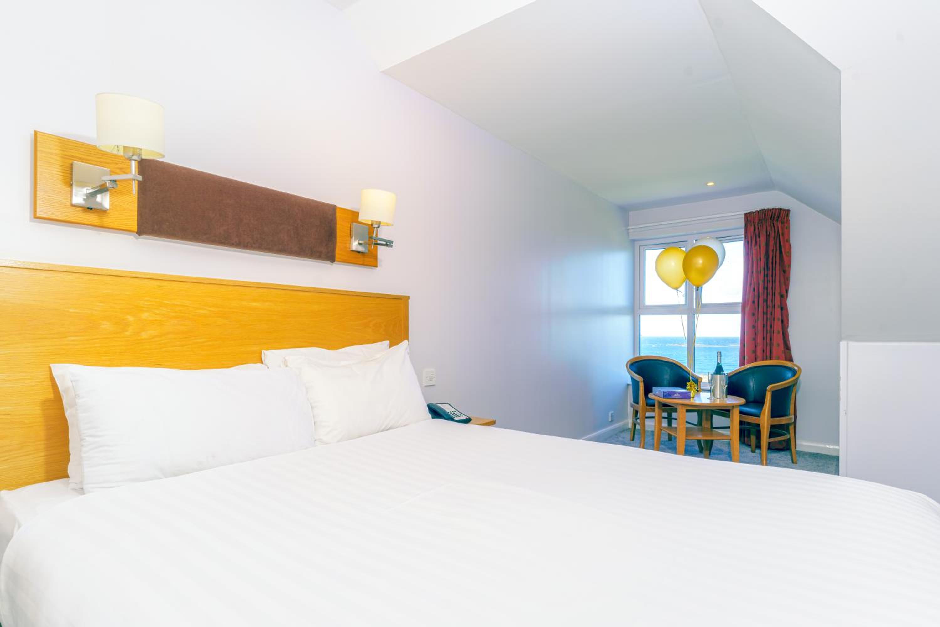 King Room with Sea View - Photo 5