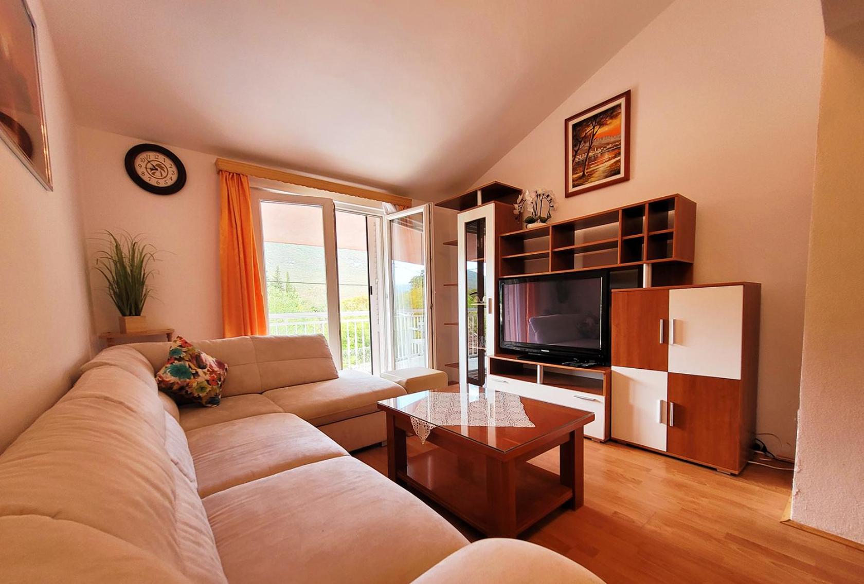 Villa com Piscina Privada