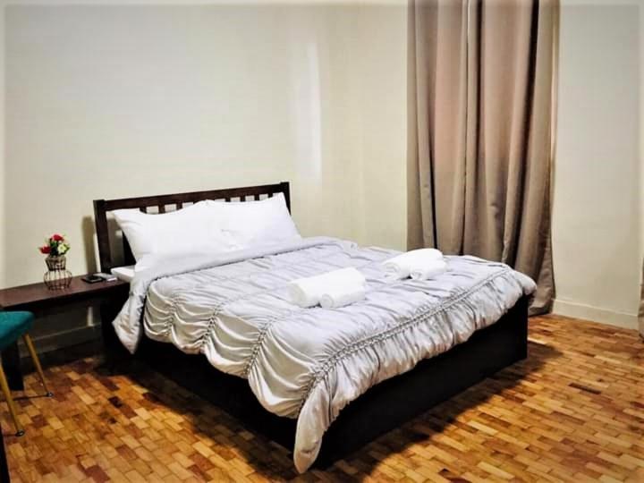 Deluxe Family Room photo 3