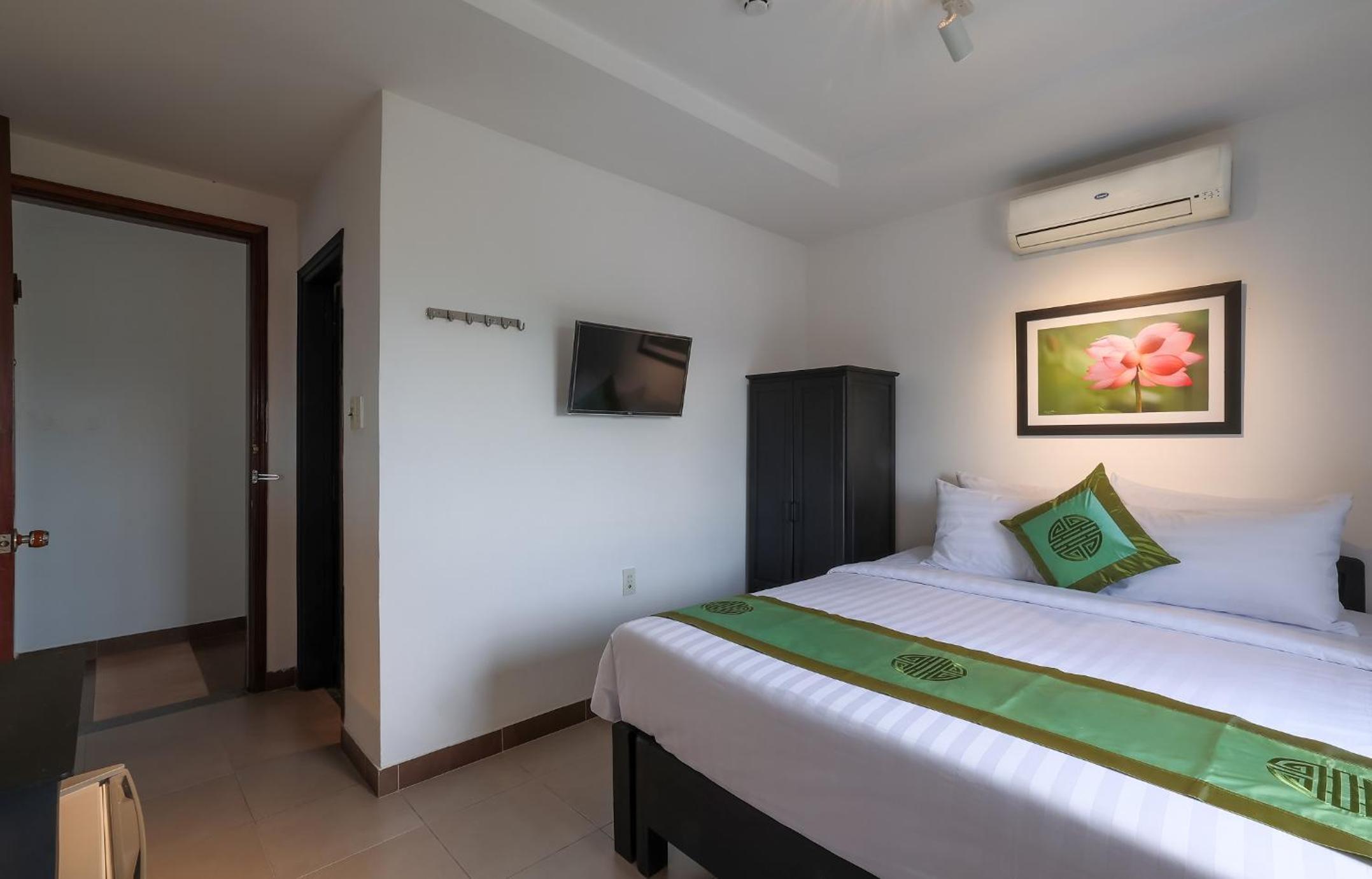 Economy Double Room photo 3